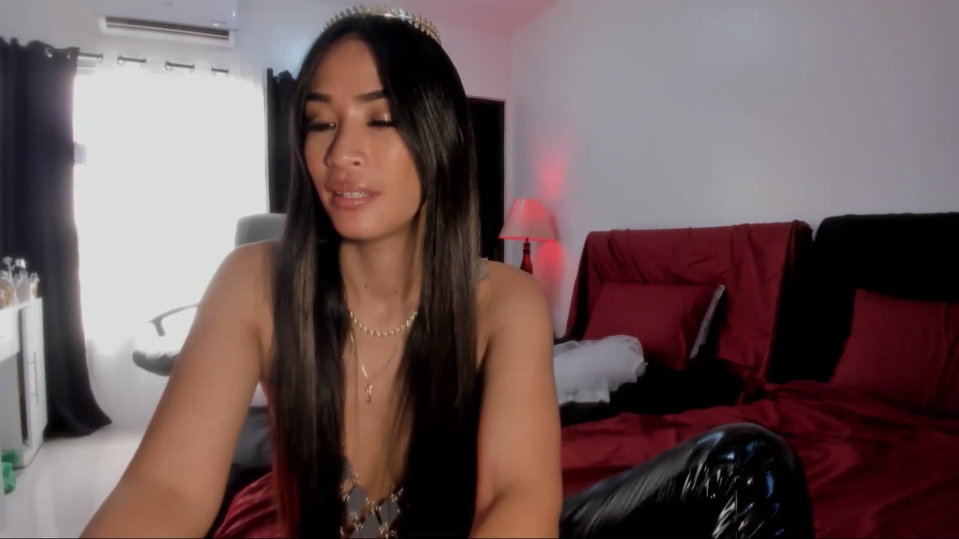 Gallery image thumbnail from BDSMGoggessX's myfreecams stream on, 06/12/2025, 05:29 image 5 of 20