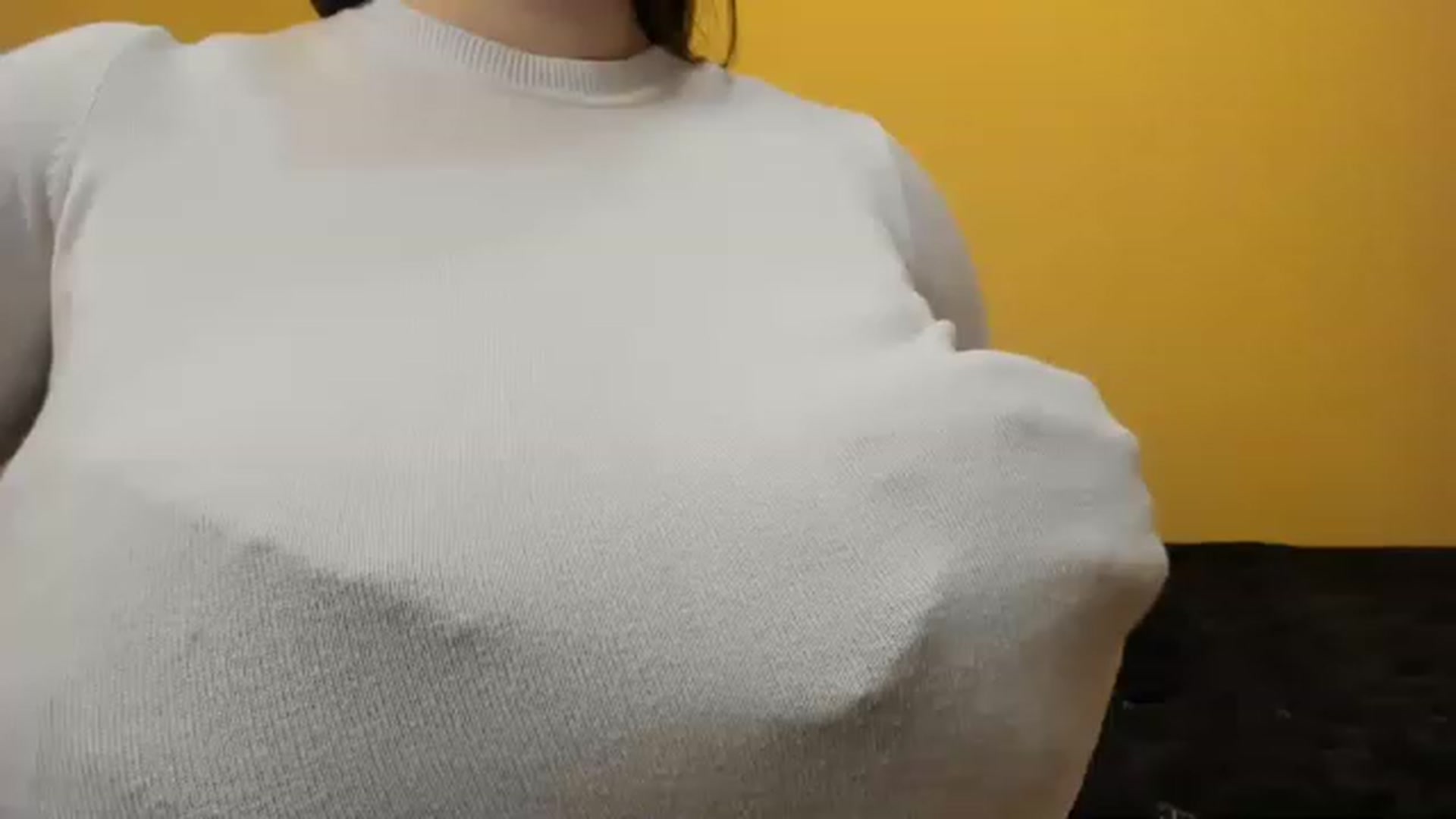Gallery image thumbnail from BDayAntonina's myfreecams stream on, 03/21/2023, 19:50 image 12 of 20