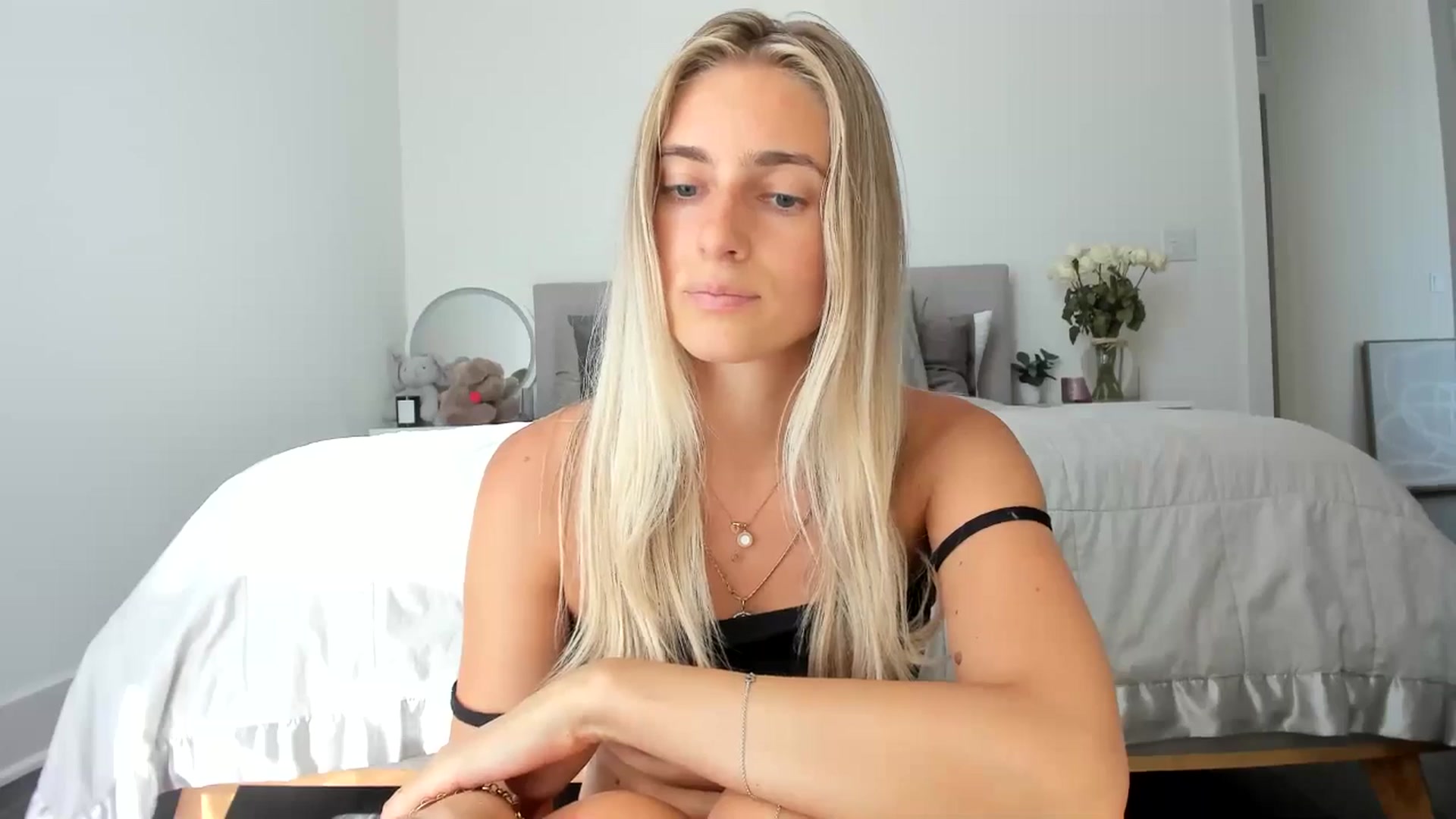 Gallery image thumbnail from BDayIrina's myfreecams stream on, 07/02/2024, 24:43 image 19 of 20