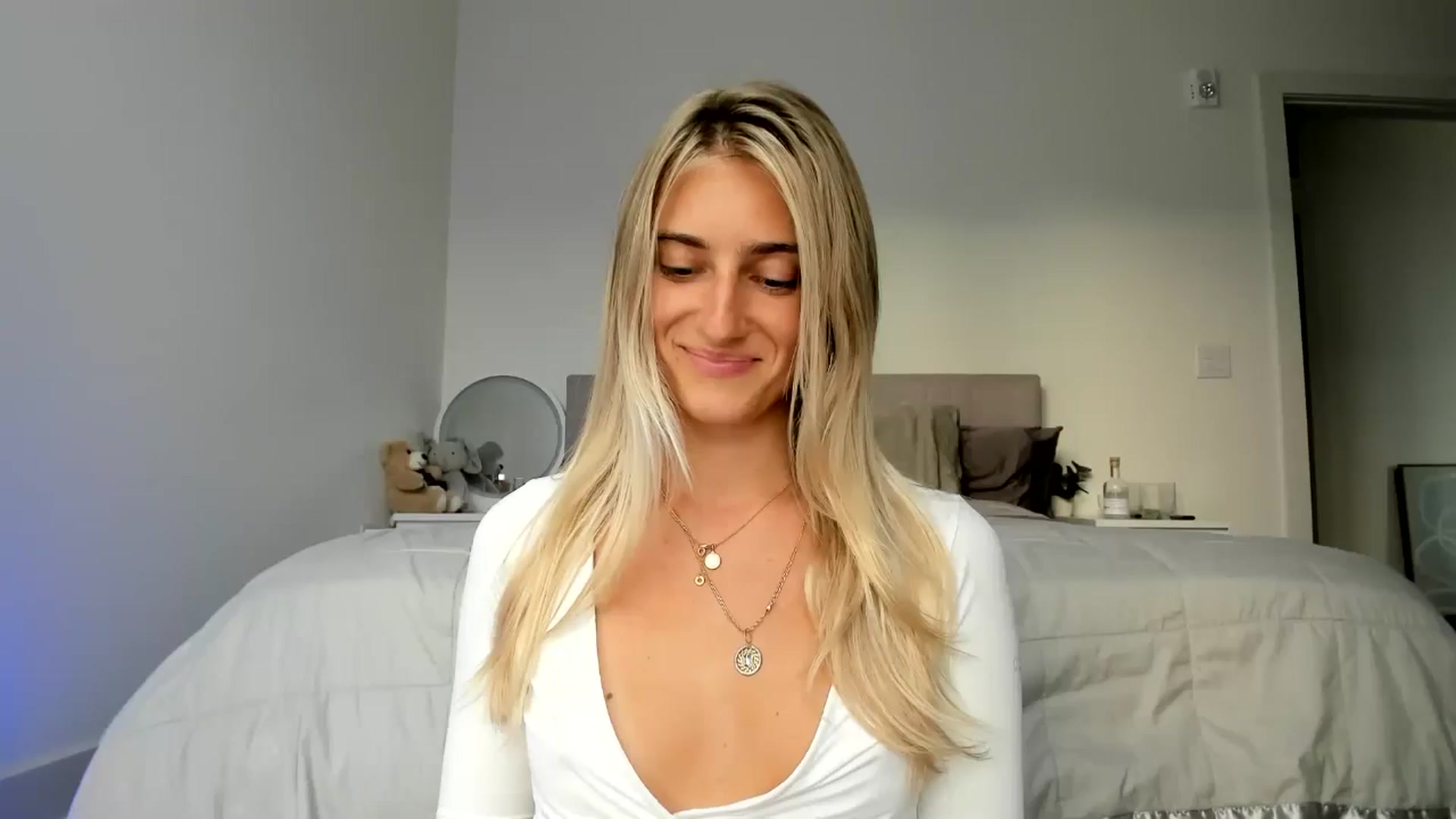 Gallery image thumbnail from BDayIrina's myfreecams stream on, 07/14/2024, 02:30 image 16 of 20