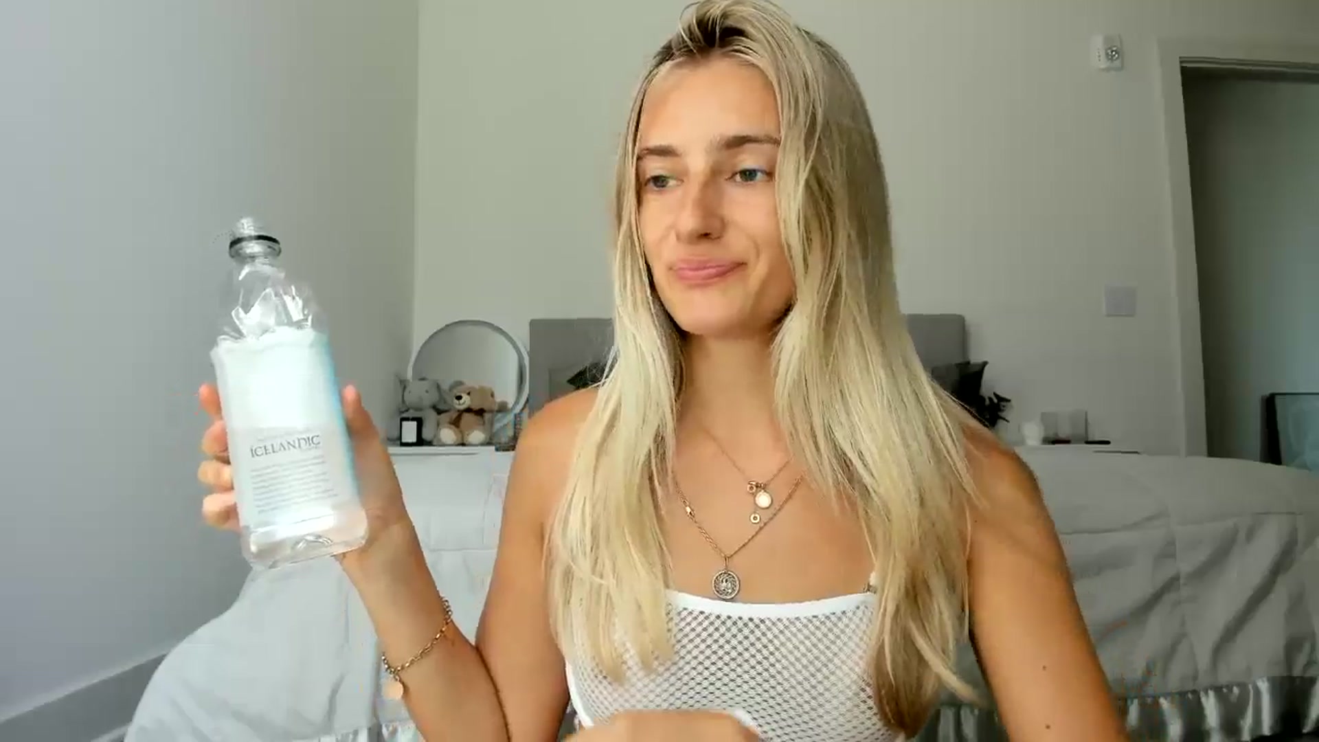 Gallery image thumbnail from BDayIrina's myfreecams stream on, 07/15/2024, 24:40 image 8 of 20
