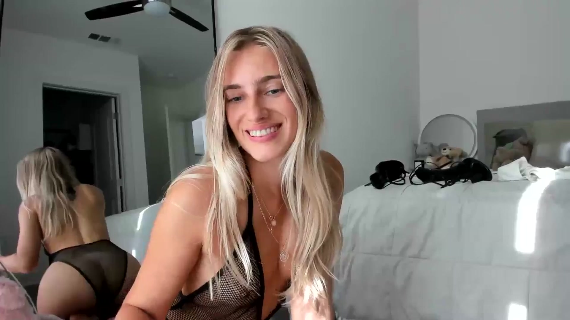 Gallery image thumbnail from BDayIrina's myfreecams stream on, 07/16/2024, 24:58 image 6 of 20