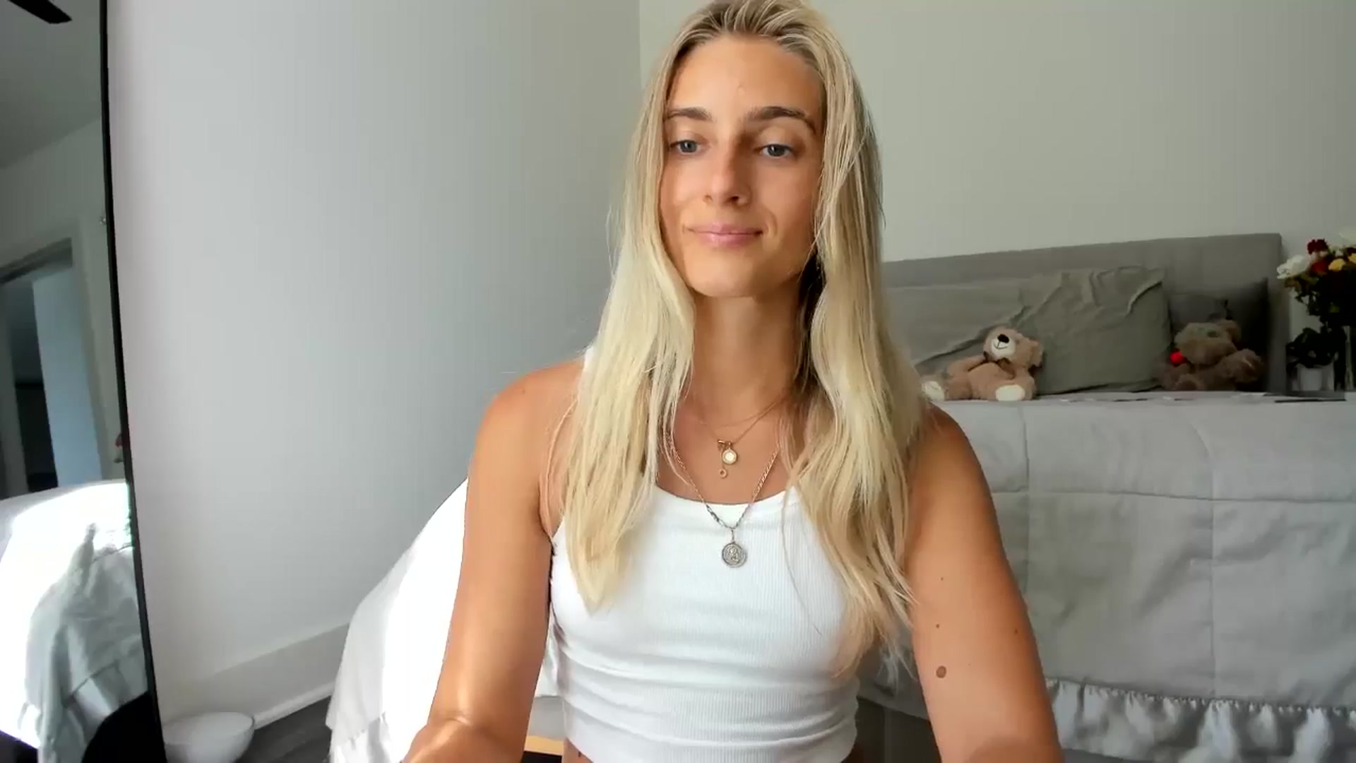 Gallery image thumbnail from BDayIrina's myfreecams stream on, 07/28/2024, 24:31 image 10 of 20
