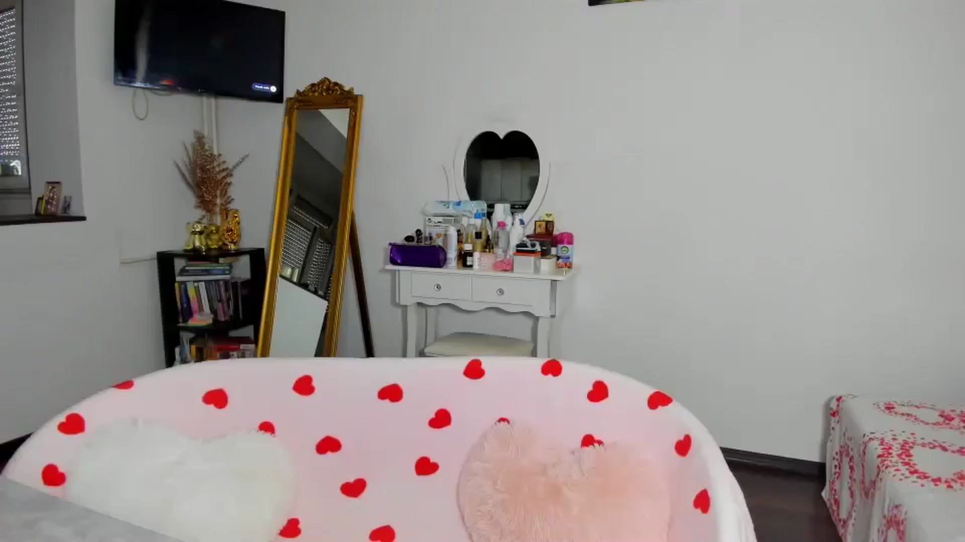Gallery image thumbnail from BDayJOY's myfreecams stream on, 08/22/2025, 06:45 image 13 of 20