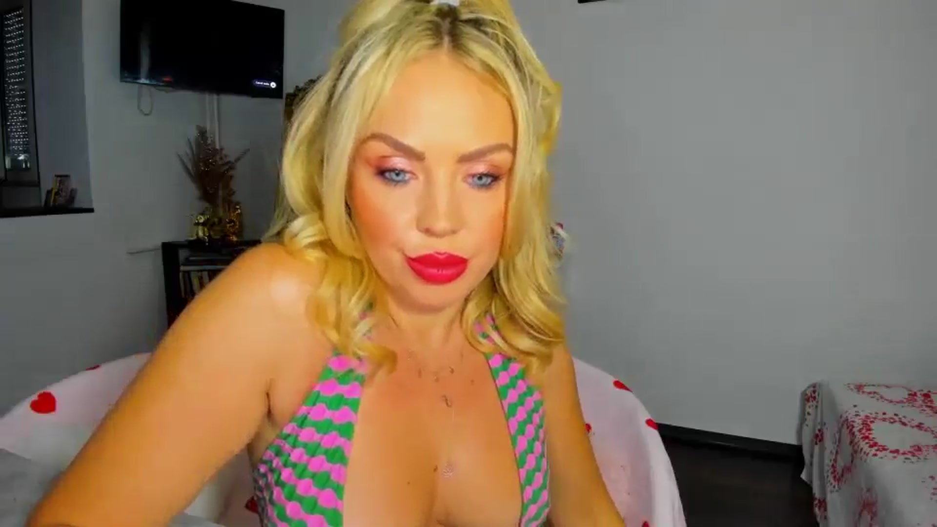 Gallery image thumbnail from BDayJOY's myfreecams stream on, 08/23/2025, 06:43 image 7 of 20