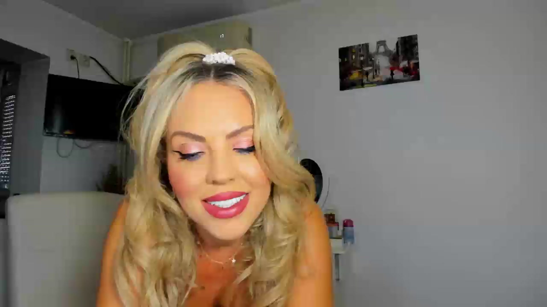 Gallery image thumbnail from BDayJOY's myfreecams stream on, 08/10/2026, 07:02 image 1 of 20