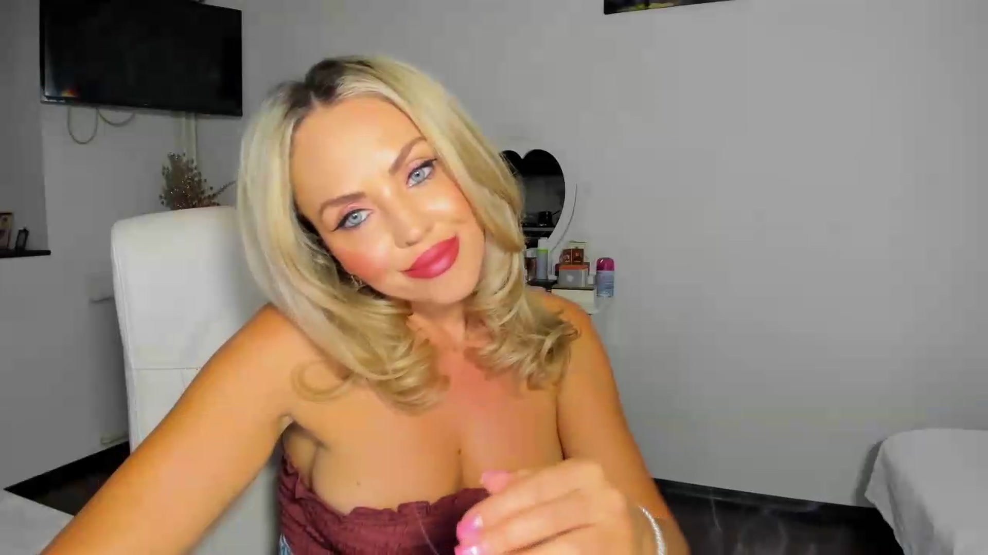 Gallery image thumbnail from BDayJOY's myfreecams stream on, 08/11/2026, 12:39 image 20 of 20