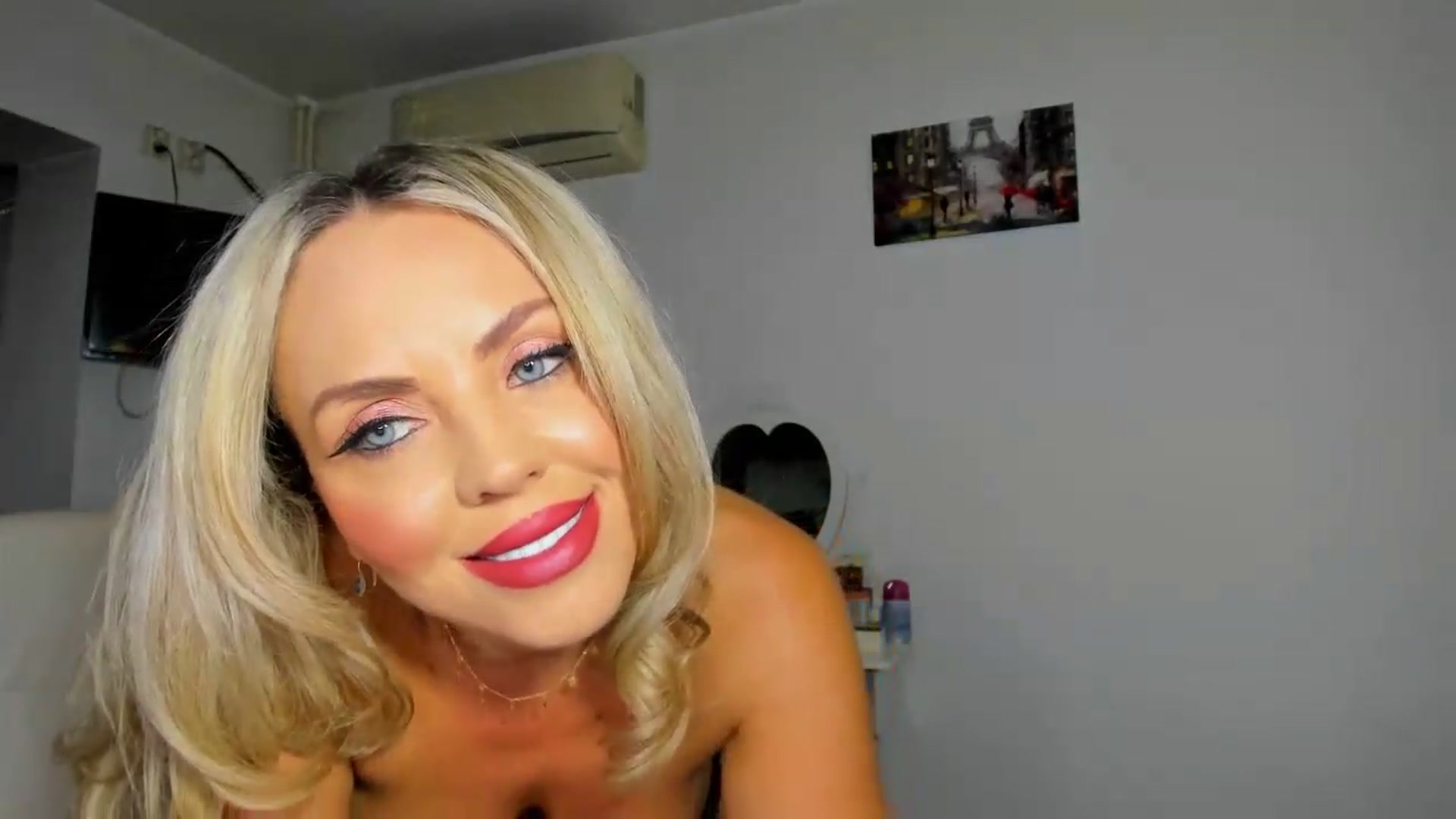 Gallery image thumbnail from BDayJOY's myfreecams stream on, 08/11/2026, 12:39 image 9 of 20