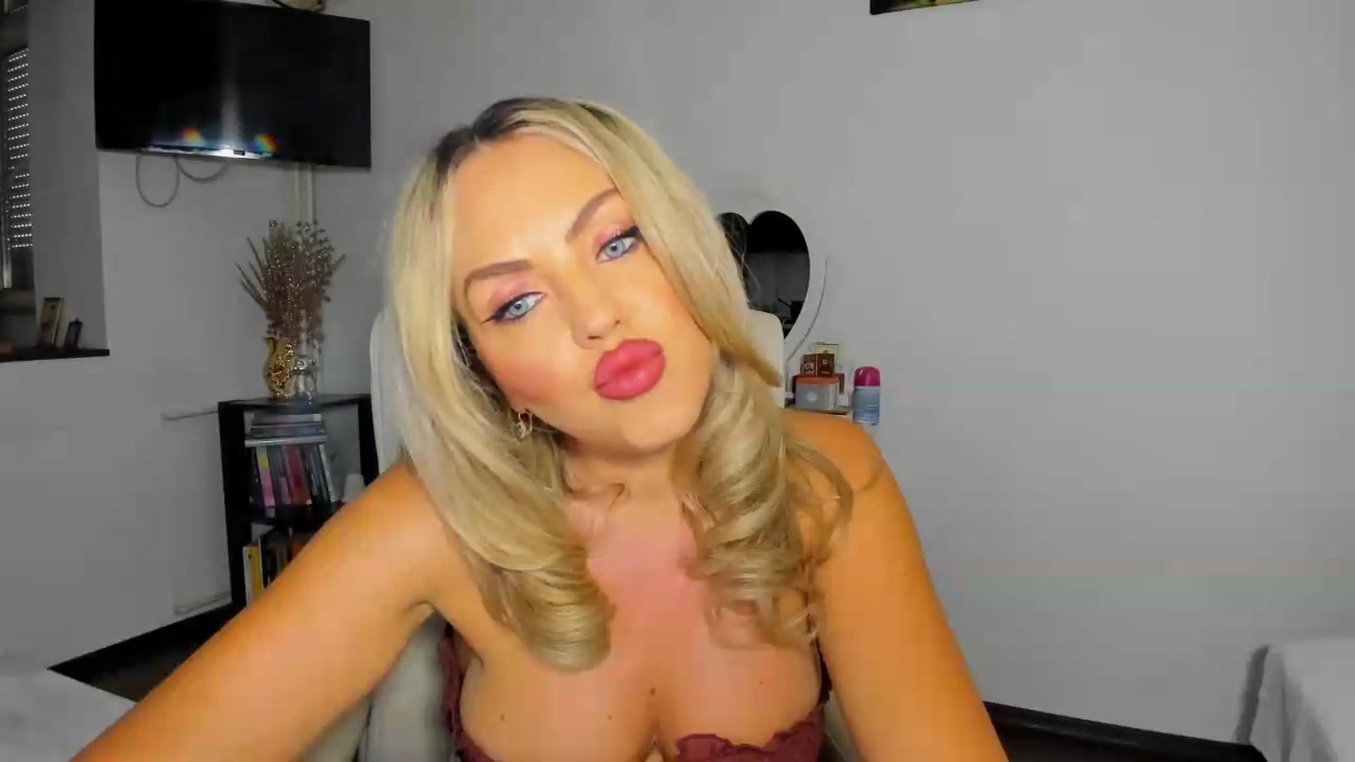 Gallery image thumbnail from BDayJOY's myfreecams stream on, 08/12/2026, 07:05 image 20 of 20