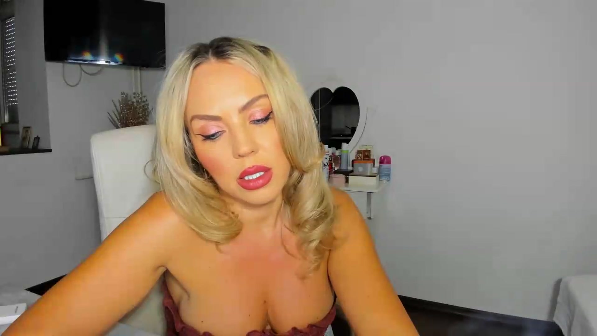 Gallery image thumbnail from BDayJOY's myfreecams stream on, 08/12/2026, 07:56 image 16 of 20