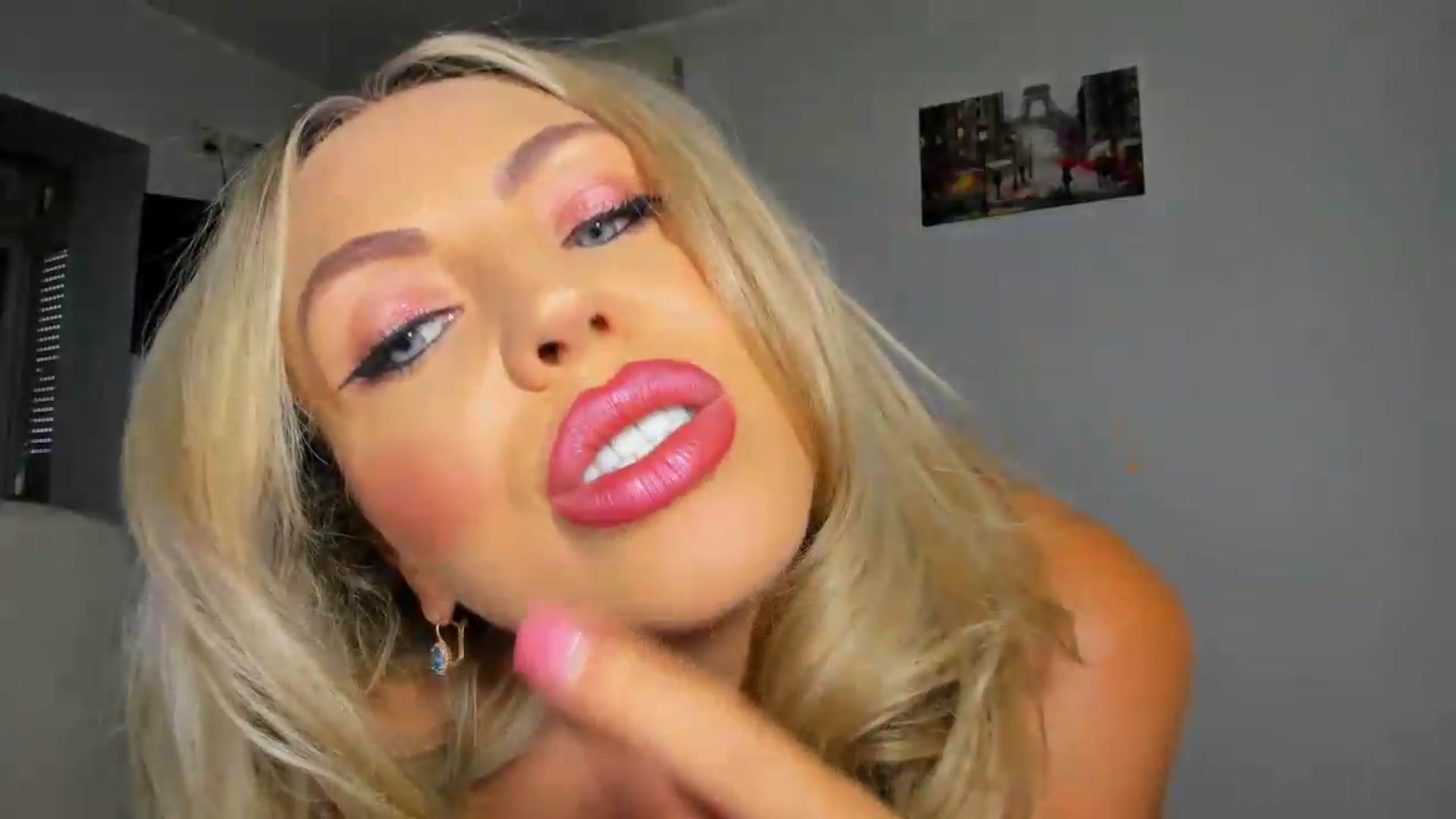 Gallery image thumbnail from BDayJOY's myfreecams stream on, 08/12/2026, 10:47 image 4 of 20