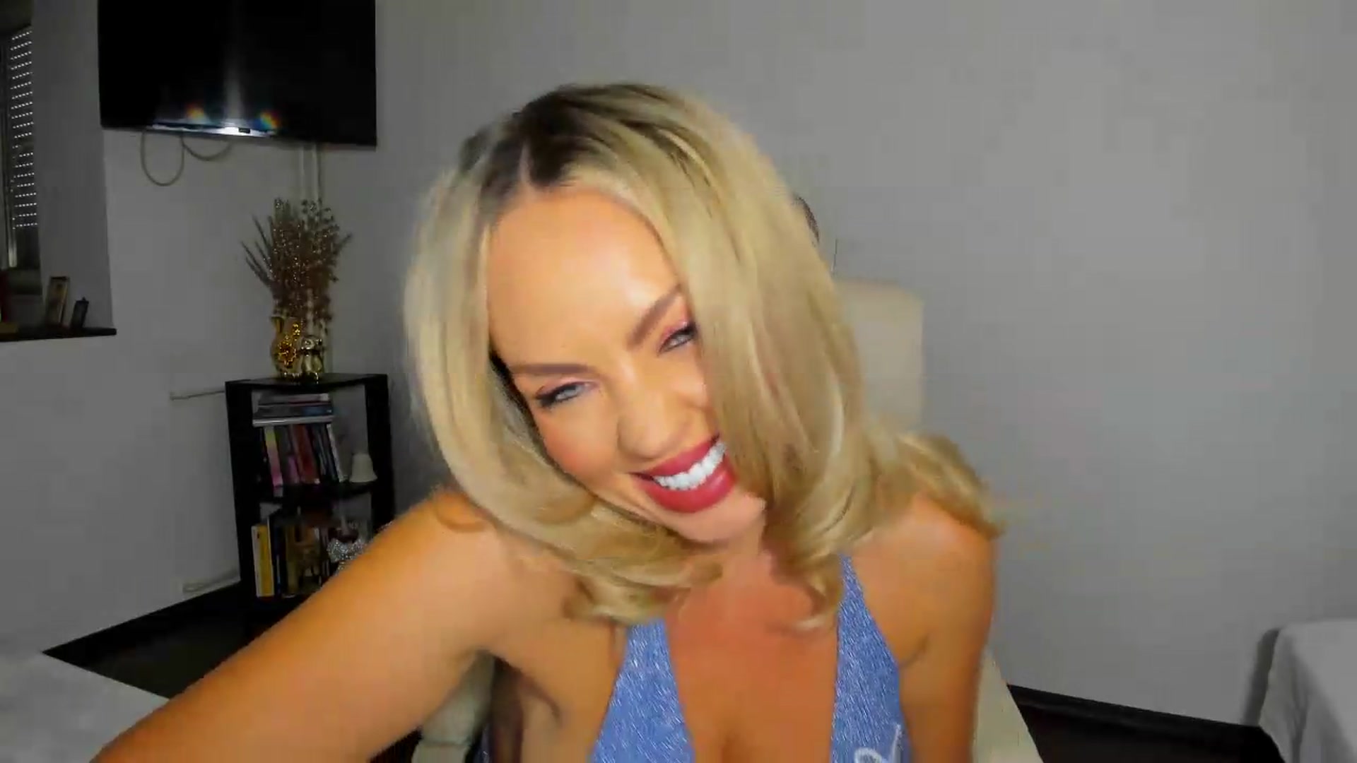 Gallery image thumbnail from BDayJOY's myfreecams stream on, 08/12/2026, 10:47 image 18 of 20