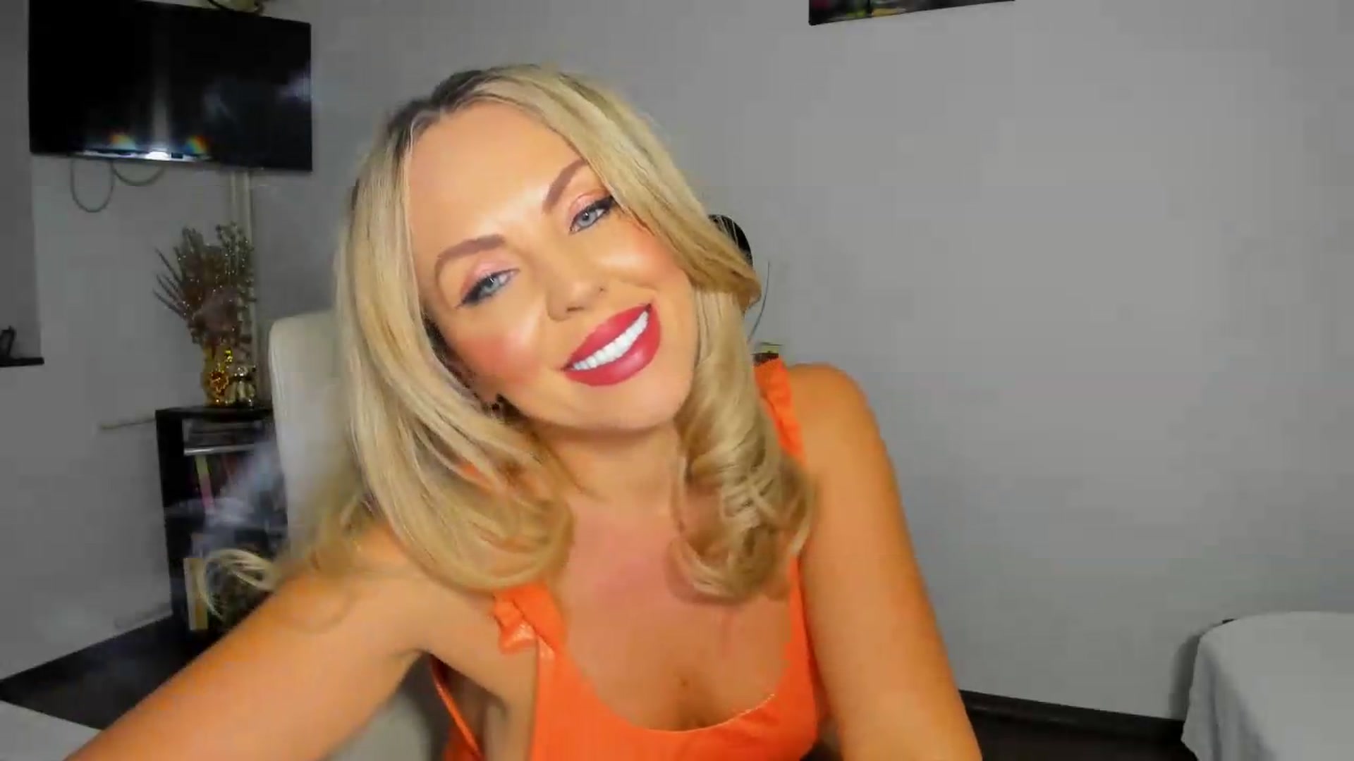 Gallery image thumbnail from BDayJOY's myfreecams stream on, 08/14/2026, 13:42 image 8 of 20