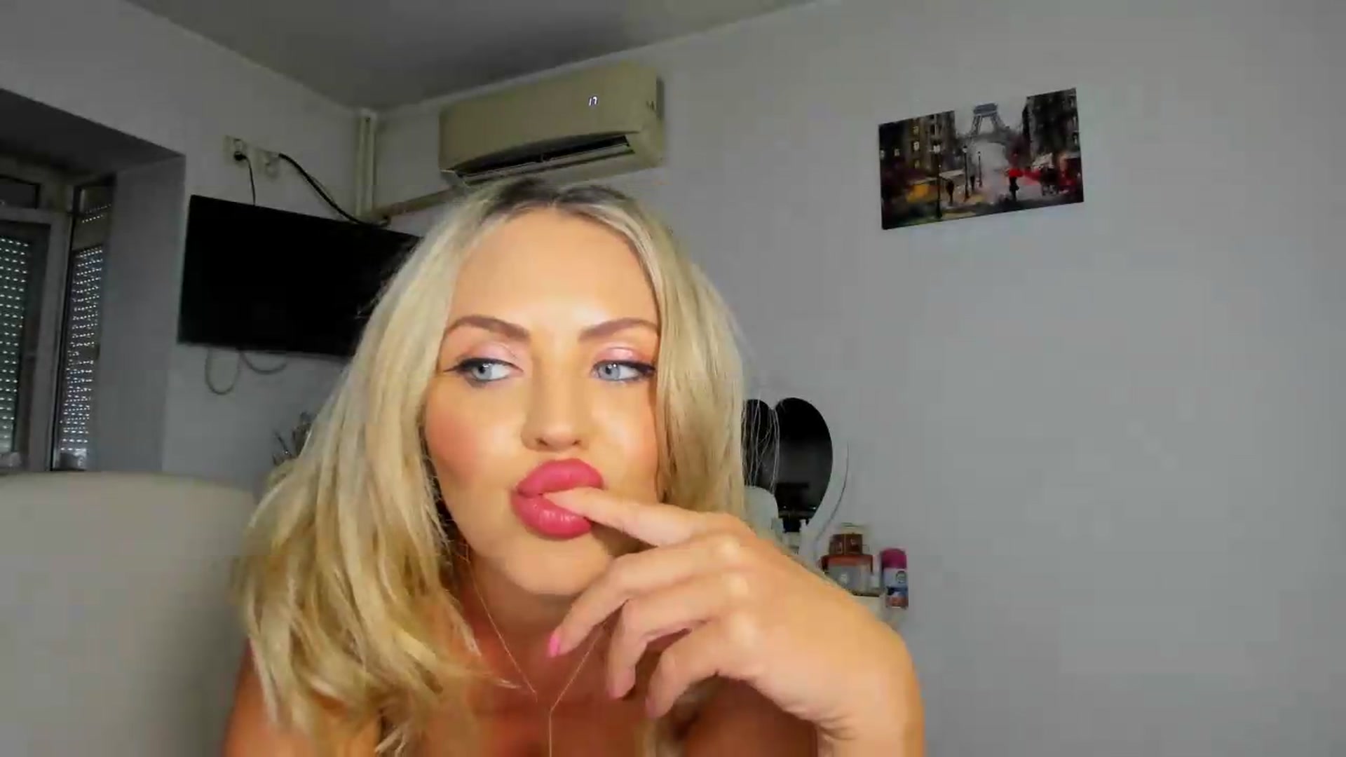 Gallery image thumbnail from BDayJOY's myfreecams stream on, 08/21/2026, 11:36 image 11 of 20