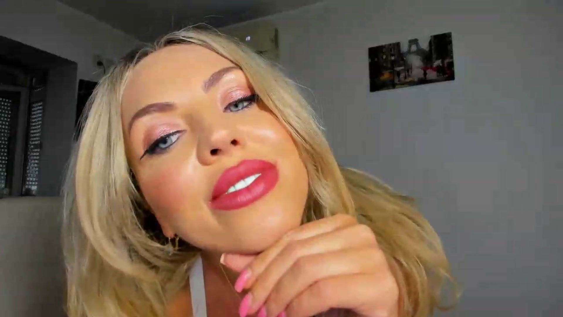 Gallery image thumbnail from BDayJOY's myfreecams stream on, 08/21/2026, 11:36 image 9 of 20