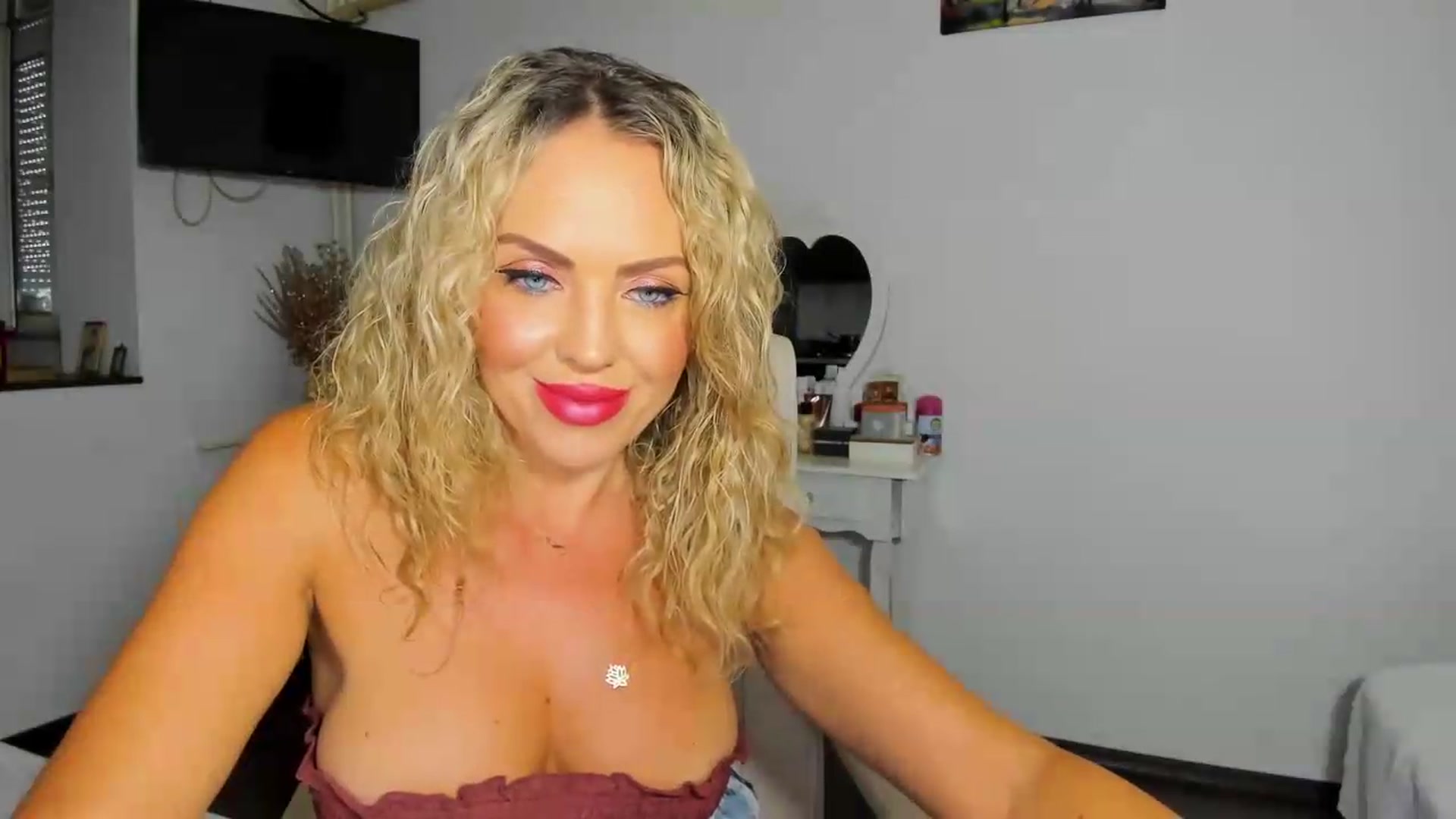 Gallery image thumbnail from BDayJOY's myfreecams stream on, 08/23/2026, 07:07 image 10 of 20