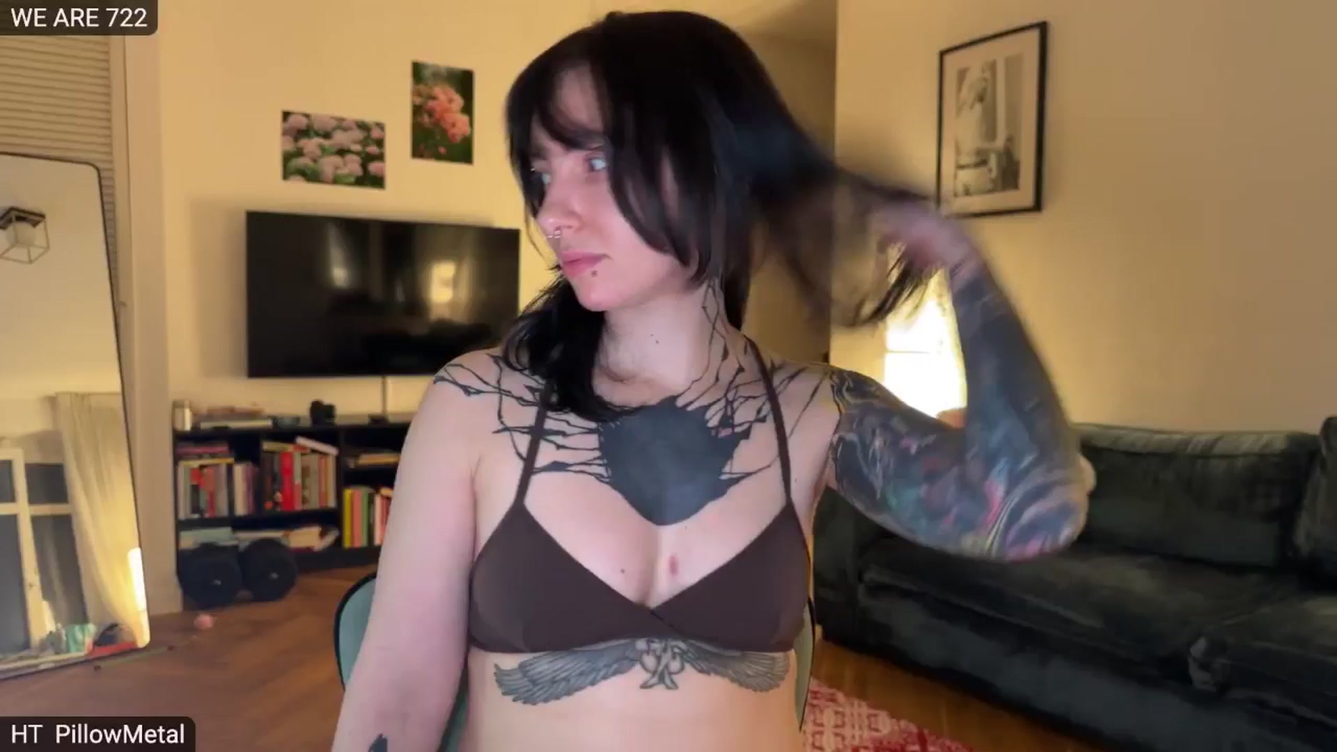 Gallery image thumbnail from BDayKai's myfreecams stream on, 01/06/2026, 03:09 image 19 of 20