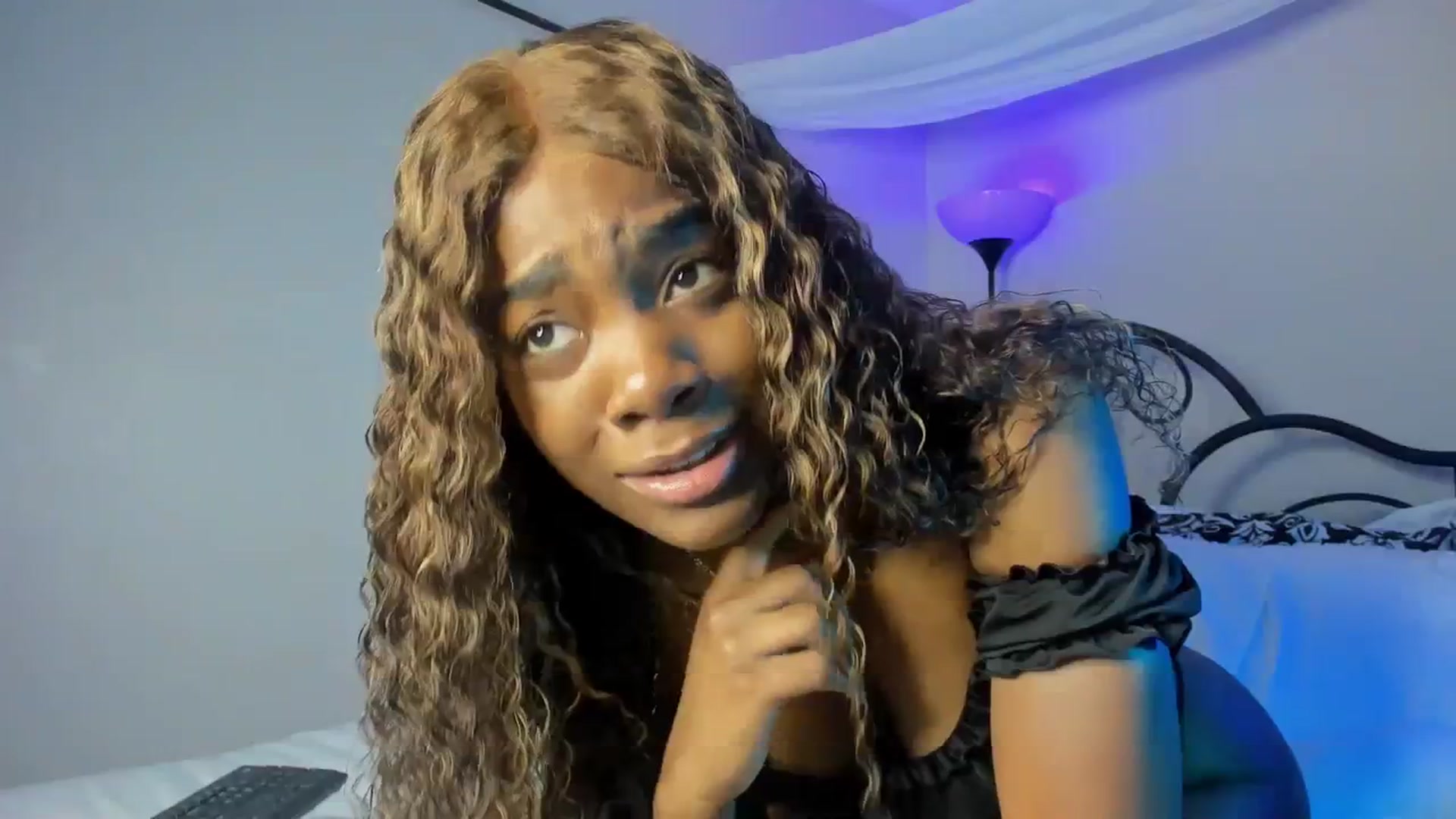 Gallery image thumbnail from BDayKiera's myfreecams stream on, 09/16/2023, 11:01 image 9 of 20
