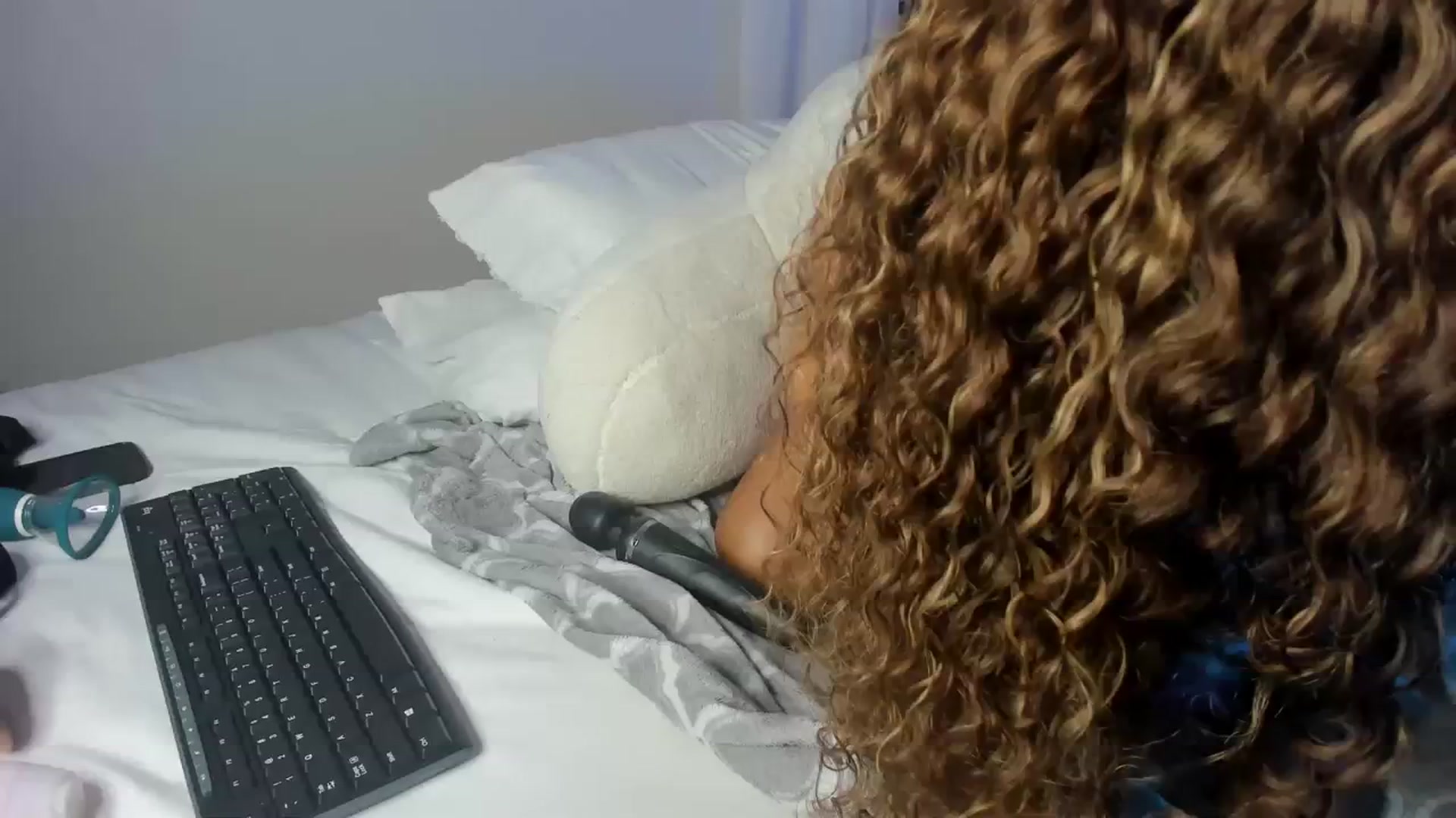 Gallery image thumbnail from BDayKiera's myfreecams stream on, 09/16/2023, 11:57 image 20 of 20