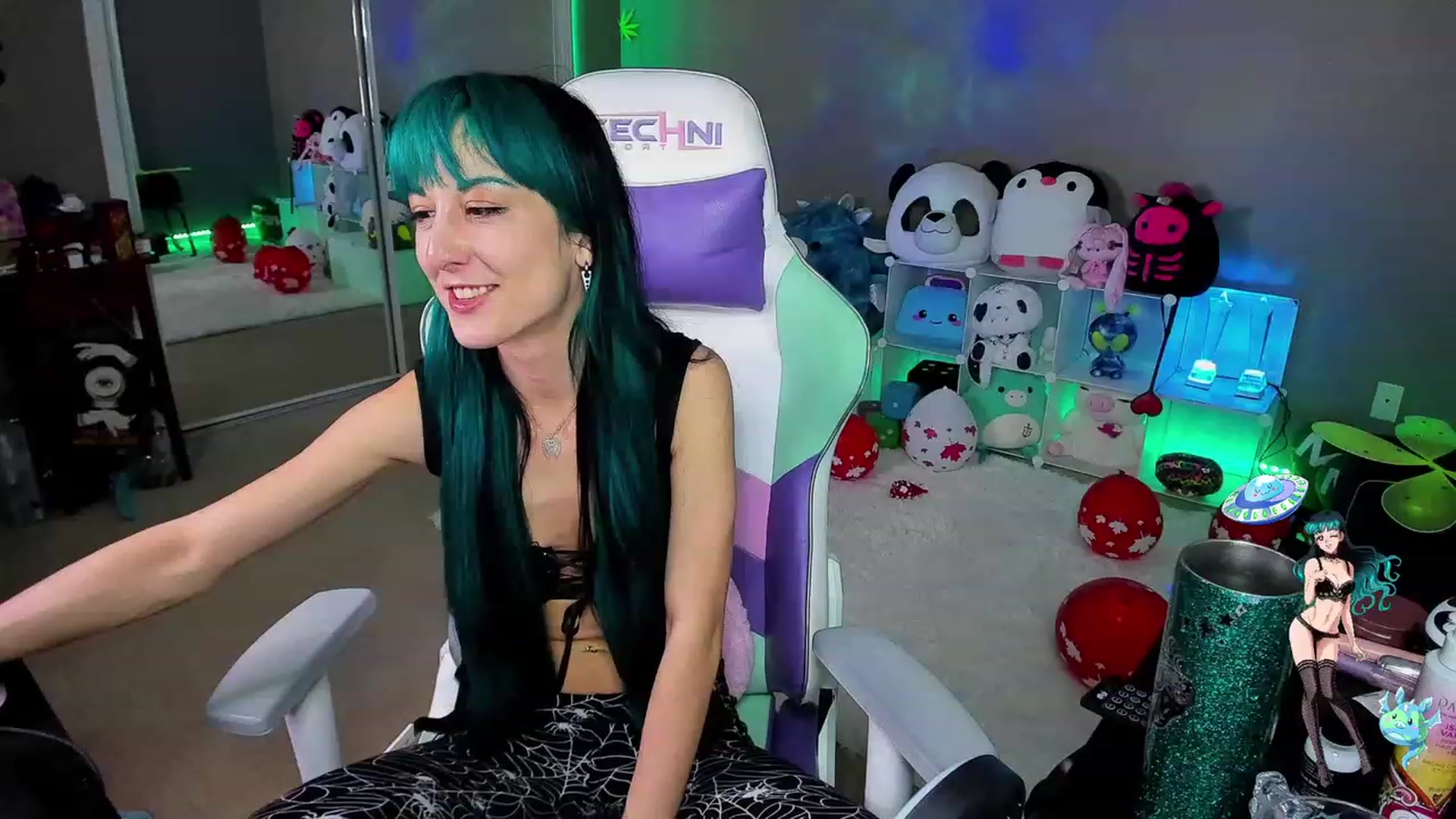 Gallery image thumbnail from BDayLexaLuv's myfreecams stream on, 07/13/2023, 06:28 image 12 of 20
