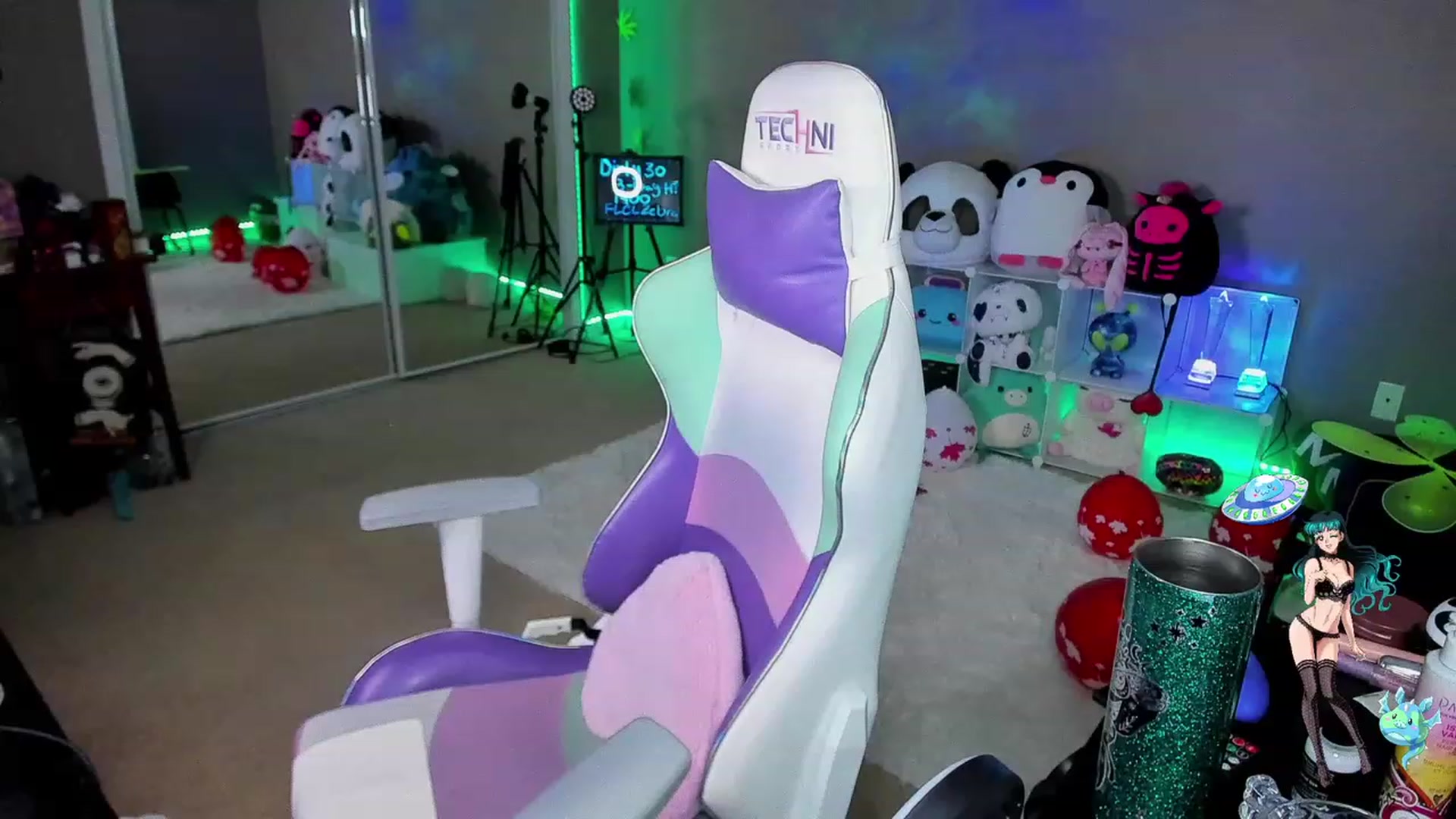 Gallery image thumbnail from BDayLexaLuv's myfreecams stream on, 07/13/2023, 06:28 image 20 of 20