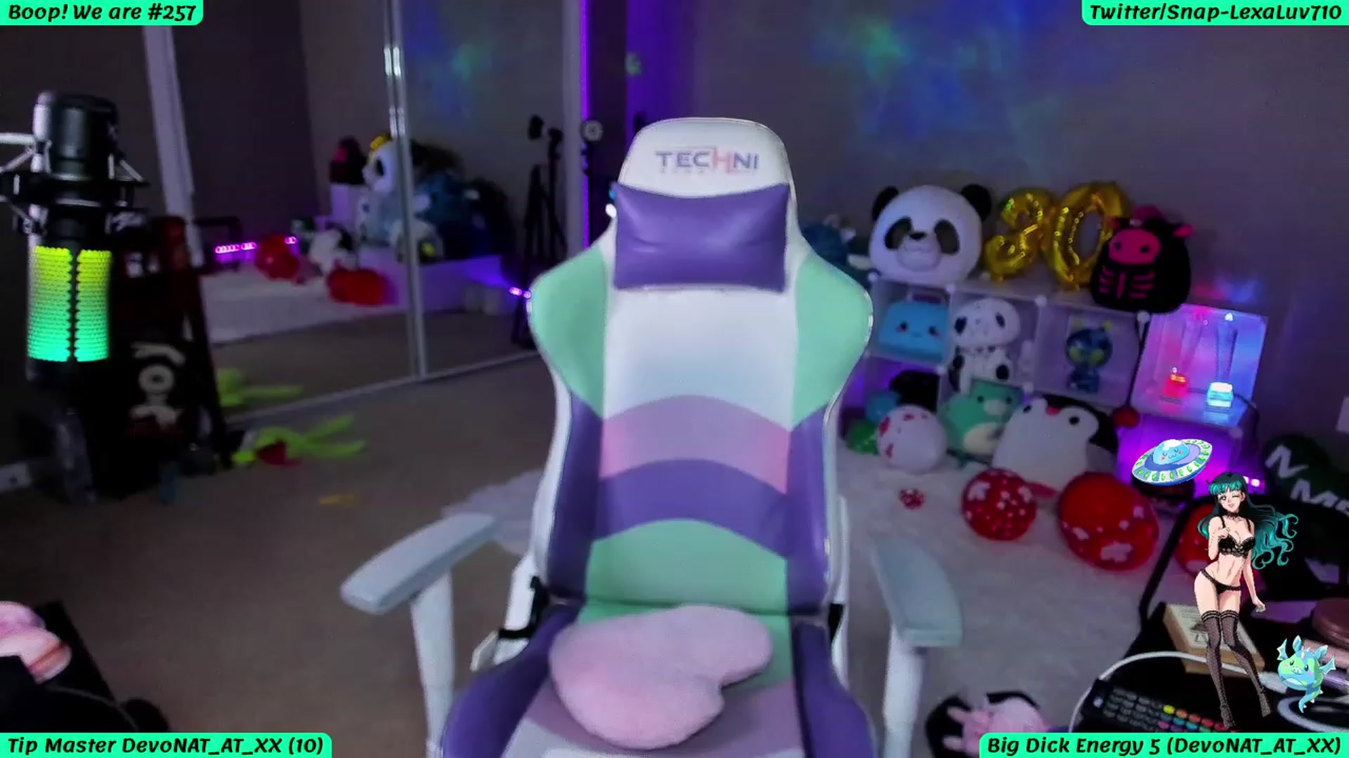 Gallery image thumbnail from BDayLexaLuv's myfreecams stream on, 07/19/2023, 05:05 image 1 of 20
