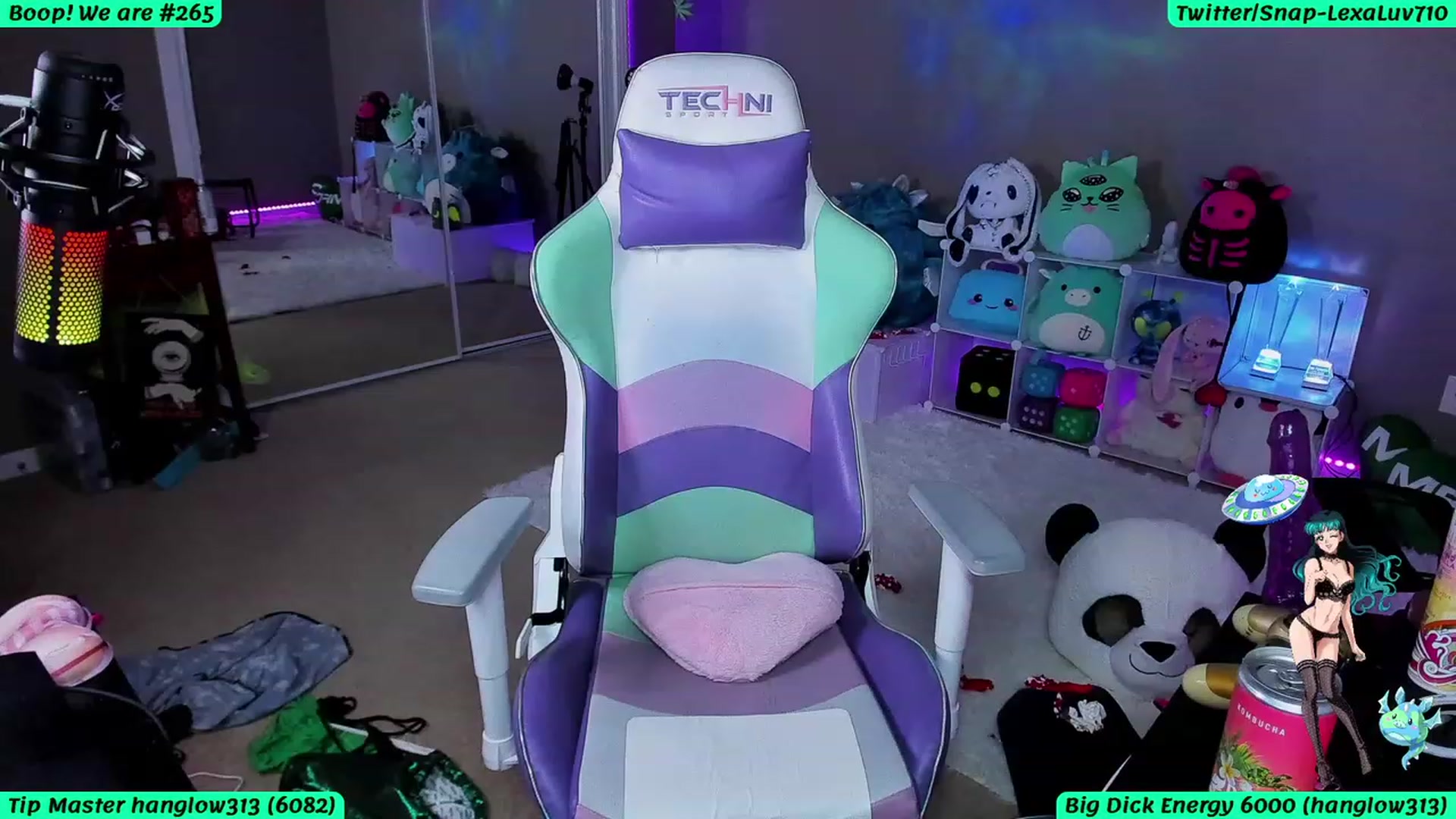 Gallery image thumbnail from BDayLexaLuv's myfreecams stream on, 07/25/2023, 05:11 image 14 of 20