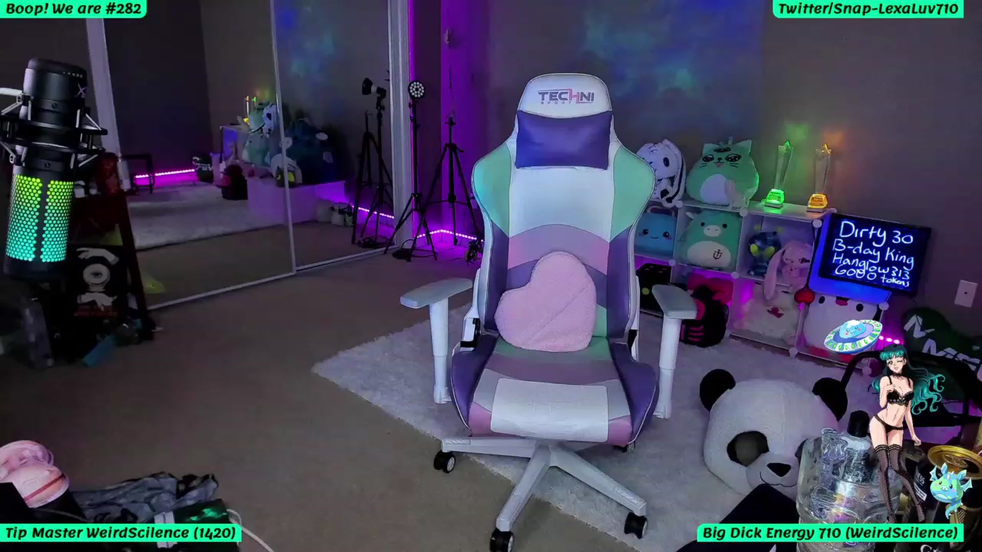 Gallery image thumbnail from BDayLexaLuv's myfreecams stream on, 07/27/2023, 08:40 image 13 of 20