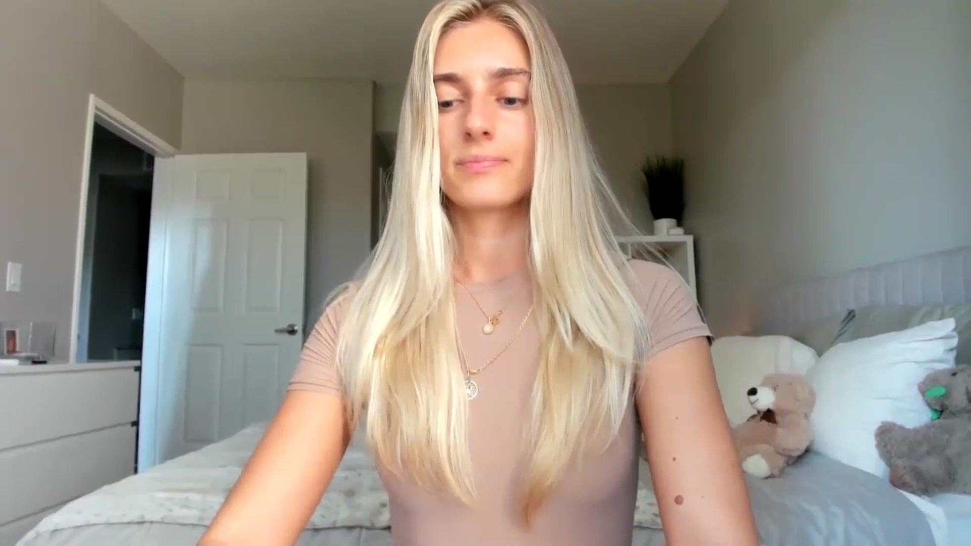 Gallery image thumbnail from BDayVodka's myfreecams stream on, 07/12/2025, 03:18 image 11 of 20