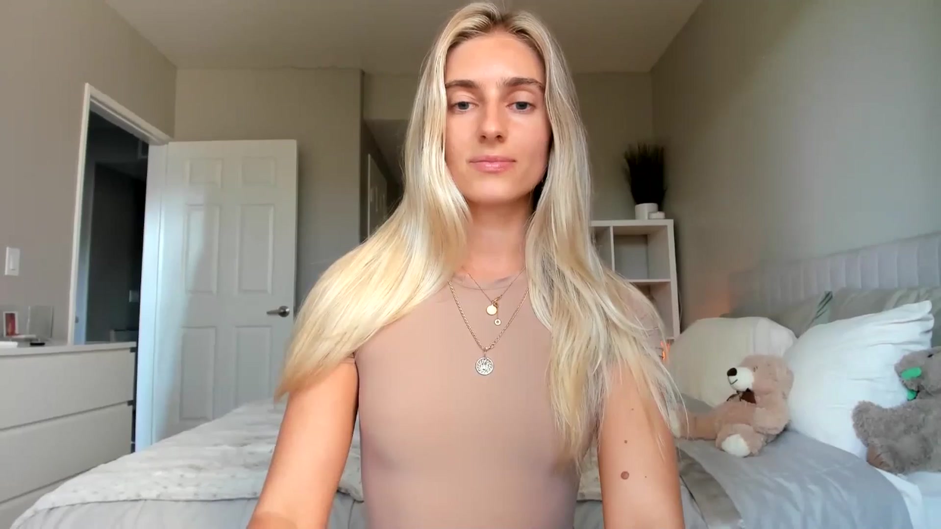 Gallery image thumbnail from BDayVodka's myfreecams stream on, 07/12/2025, 03:18 image 13 of 20