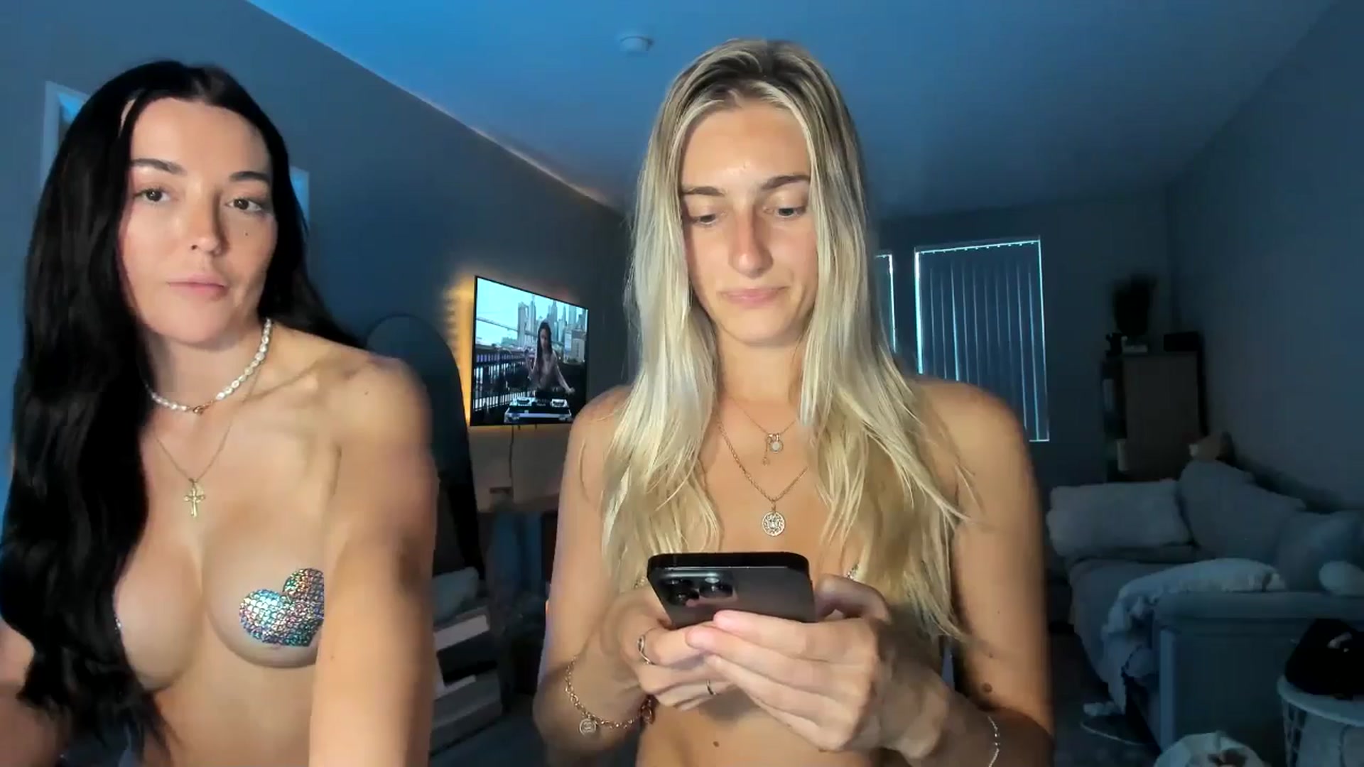 Gallery image thumbnail from BDayVodka's myfreecams stream on, 07/14/2025, 03:10 image 9 of 20