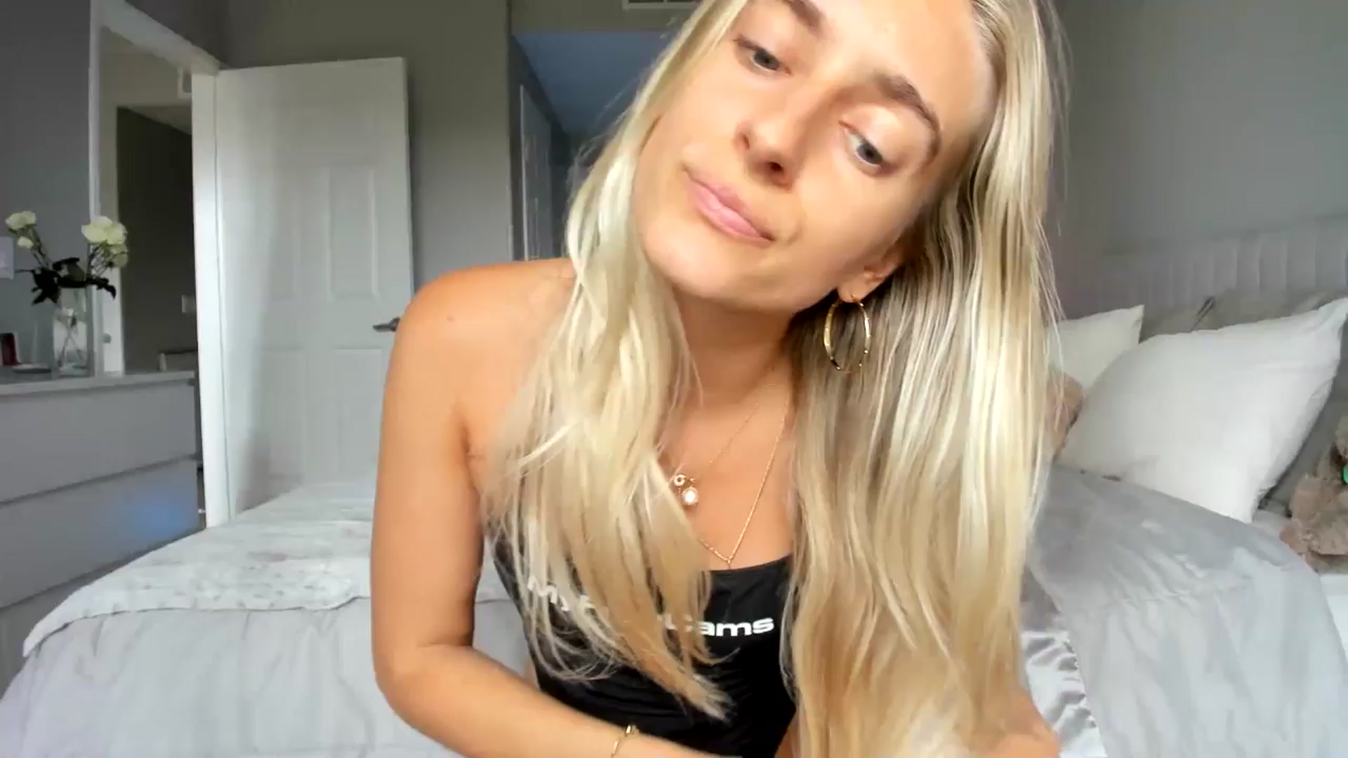 Gallery image thumbnail from BDayVodka's myfreecams stream on, 07/14/2025, 23:08 image 19 of 20