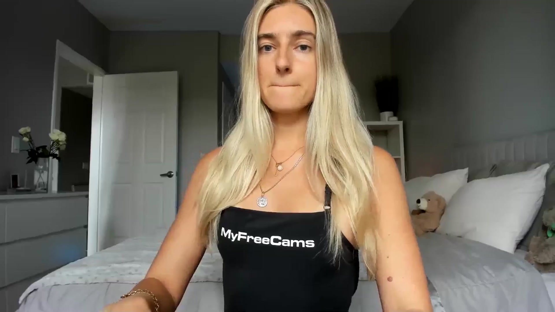 Gallery image thumbnail from BDayVodka's myfreecams stream on, 07/14/2025, 23:08 image 2 of 20
