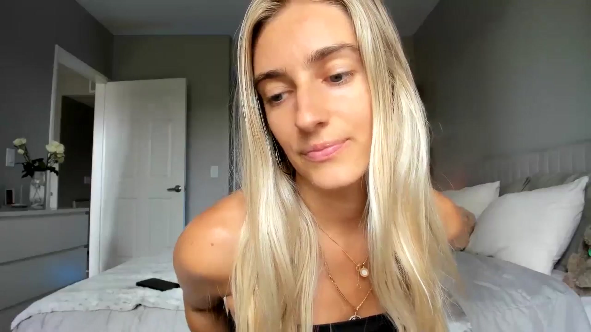 Gallery image thumbnail from BDayVodka's myfreecams stream on, 07/14/2025, 23:08 image 17 of 20