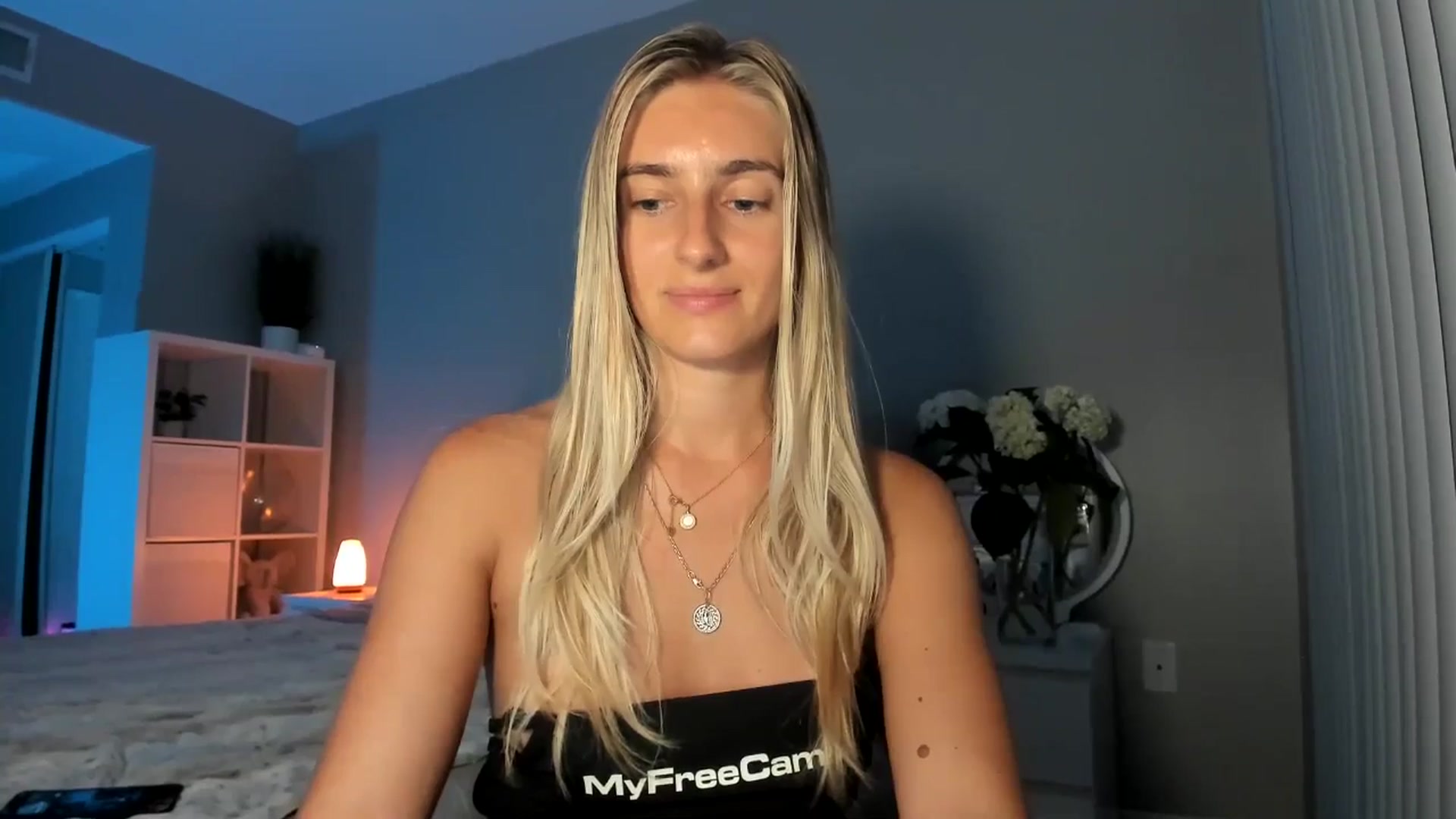 Gallery image thumbnail from BDayVodka's myfreecams stream on, 07/15/2025, 08:00 image 19 of 20