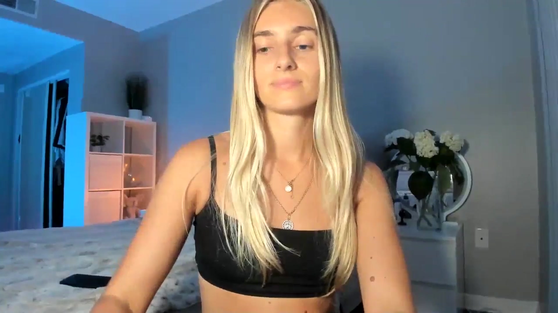 Gallery image thumbnail from BDayVodka's myfreecams stream on, 07/16/2025, 07:33 image 15 of 20