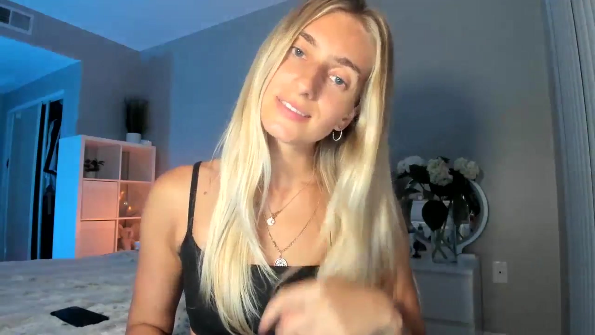 Gallery image thumbnail from BDayVodka's myfreecams stream on, 07/16/2025, 07:33 image 3 of 20