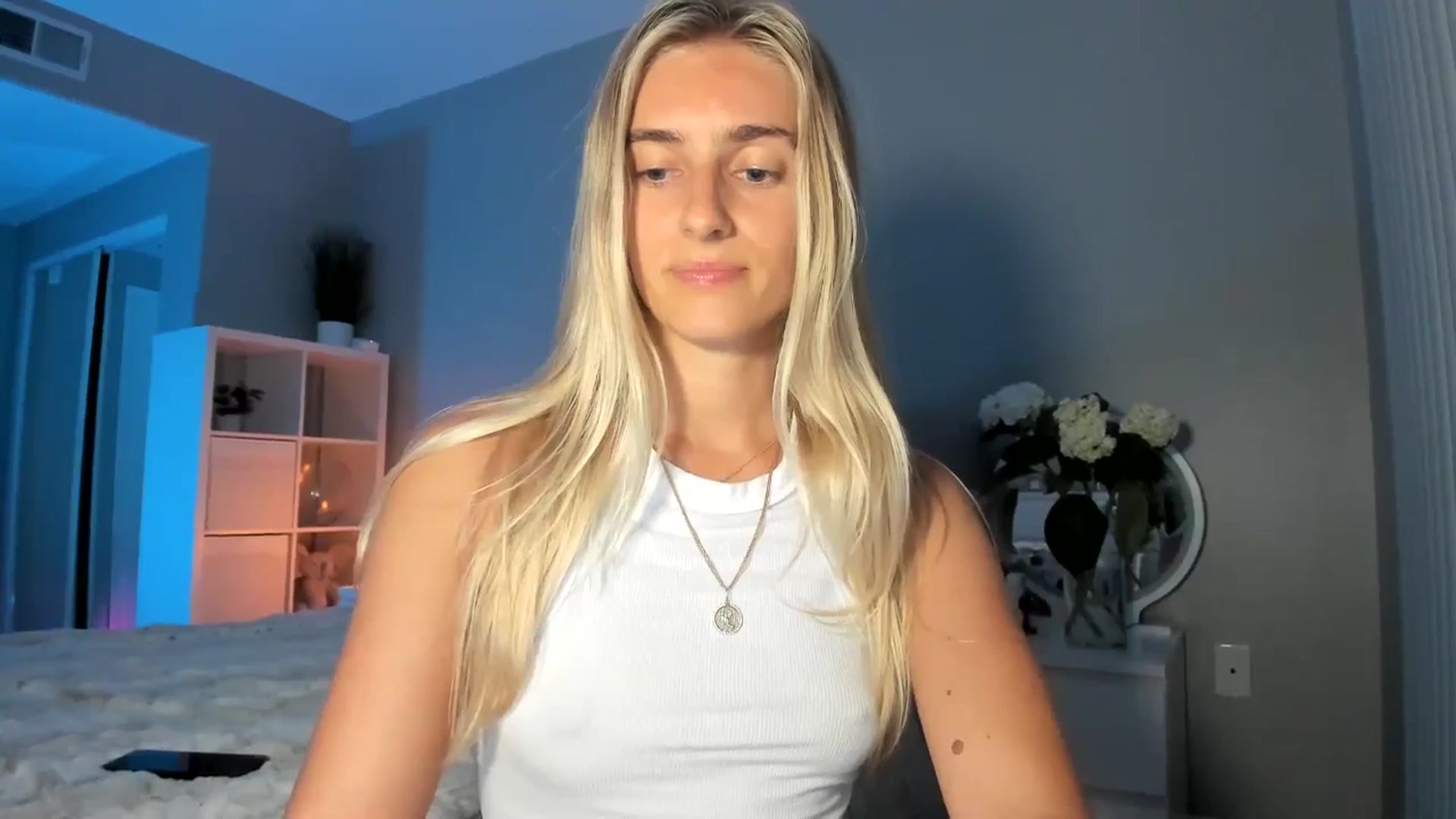 Gallery image thumbnail from BDayVodka's myfreecams stream on, 07/17/2025, 07:32 image 7 of 20
