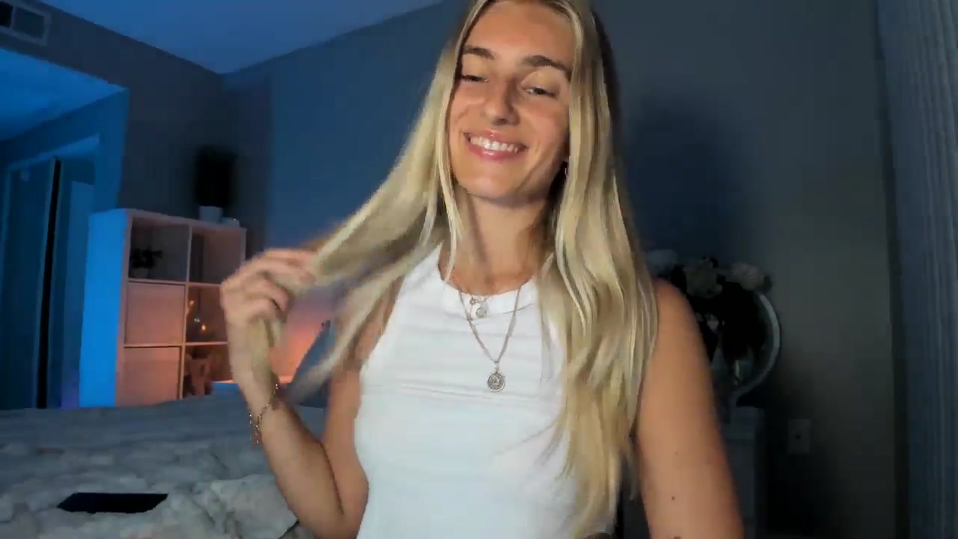 Gallery image thumbnail from BDayVodka's myfreecams stream on, 07/17/2025, 07:32 image 10 of 20