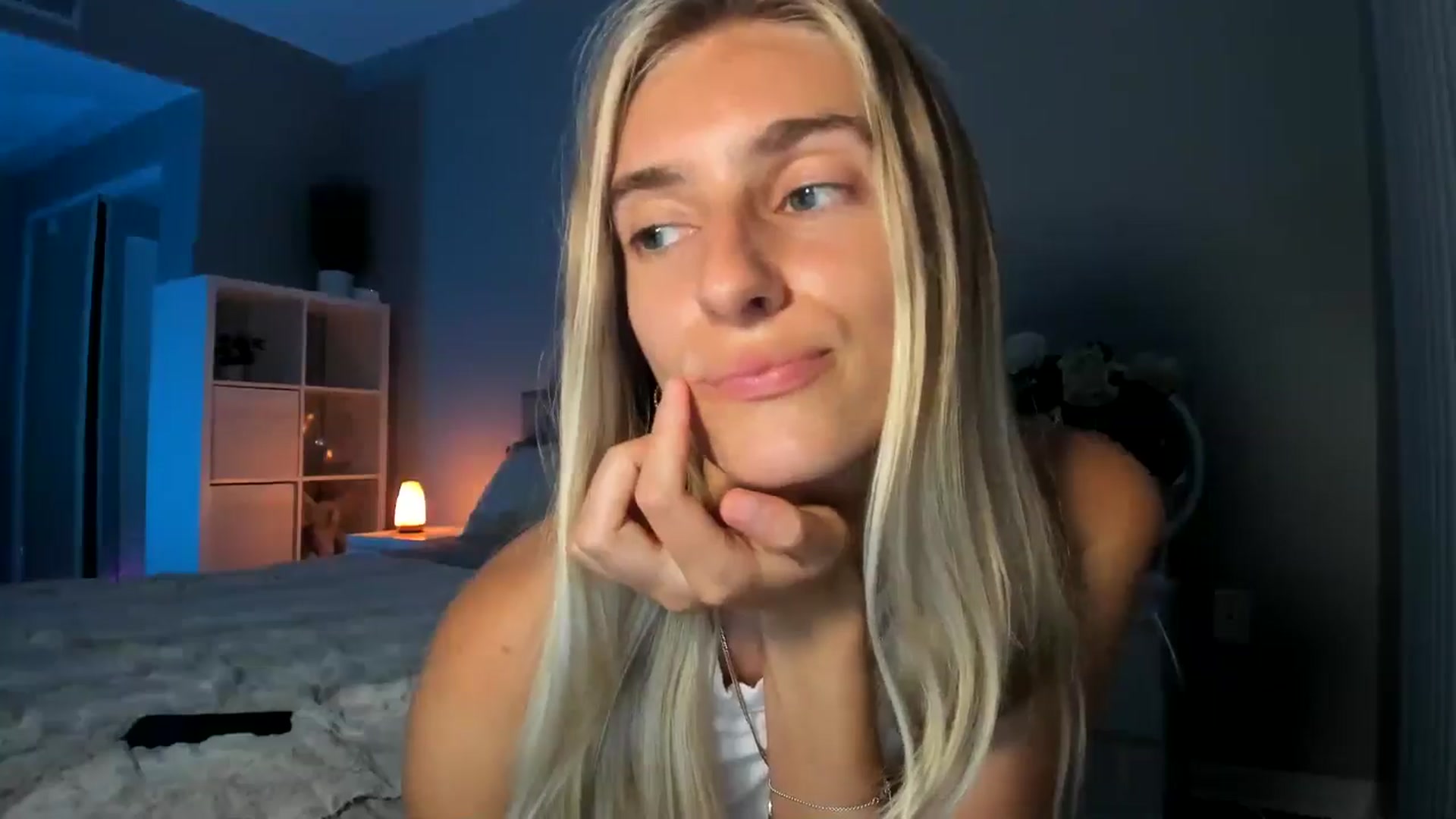 Gallery image thumbnail from BDayVodka's myfreecams stream on, 07/17/2025, 07:32 image 19 of 20