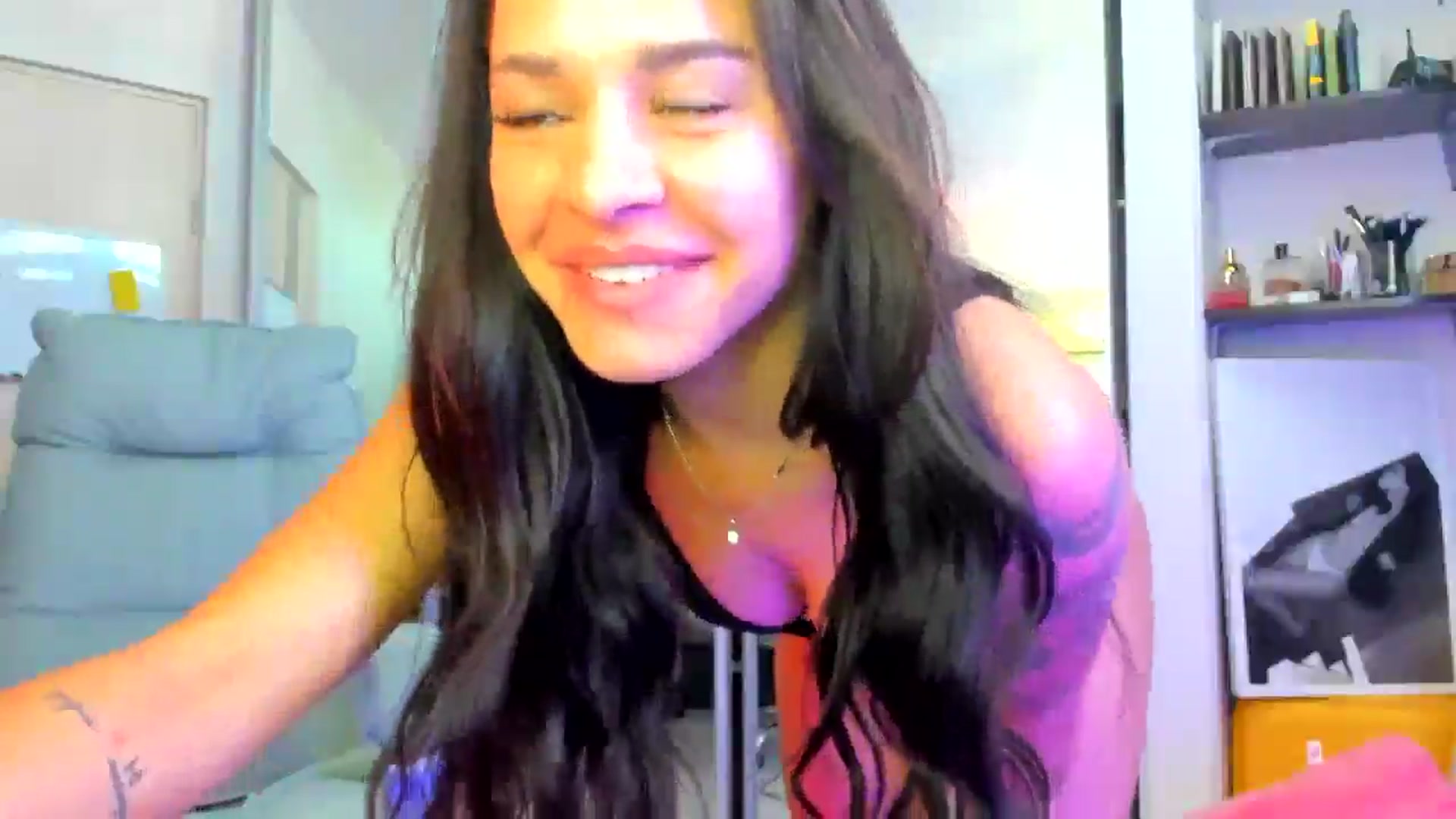 Gallery image thumbnail from BDayYaga's myfreecams stream on, 08/01/2025, 12:28 image 5 of 20
