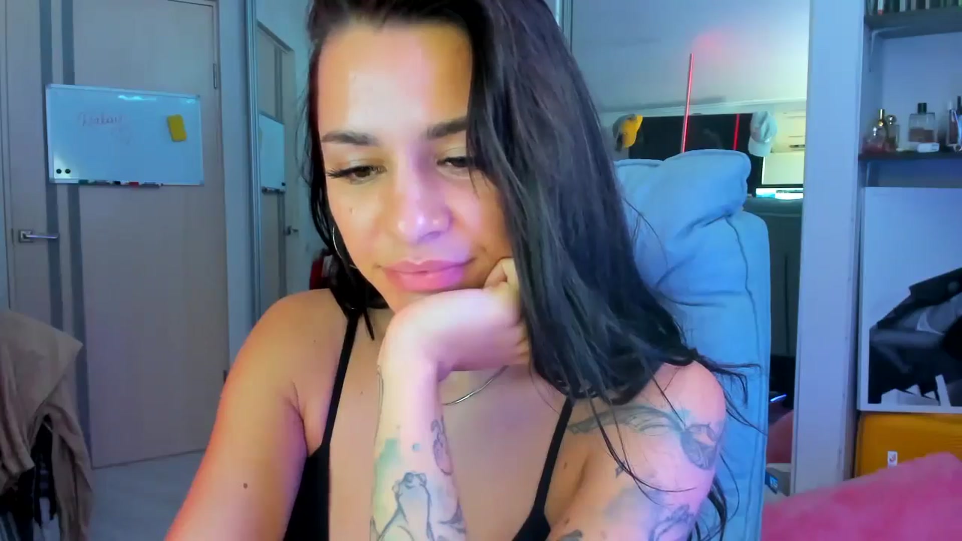 Gallery image thumbnail from BDayYaga's myfreecams stream on, 08/01/2025, 15:43 image 19 of 20