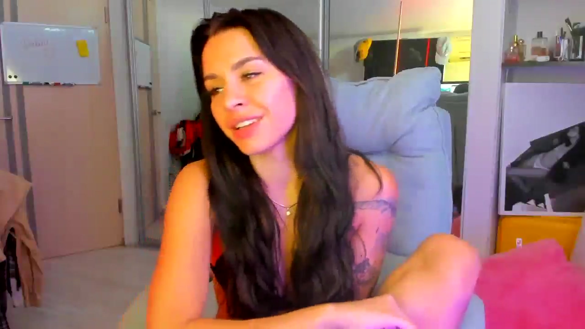 Gallery image thumbnail from BDayYaga's myfreecams stream on, 08/01/2025, 15:43 image 17 of 20
