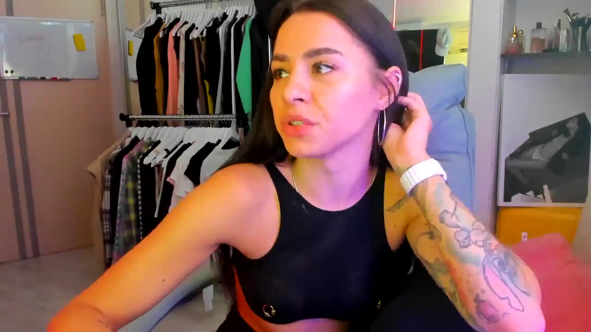 Gallery image thumbnail from BDayYaga's myfreecams stream on, 08/03/2025, 13:23 image 20 of 20