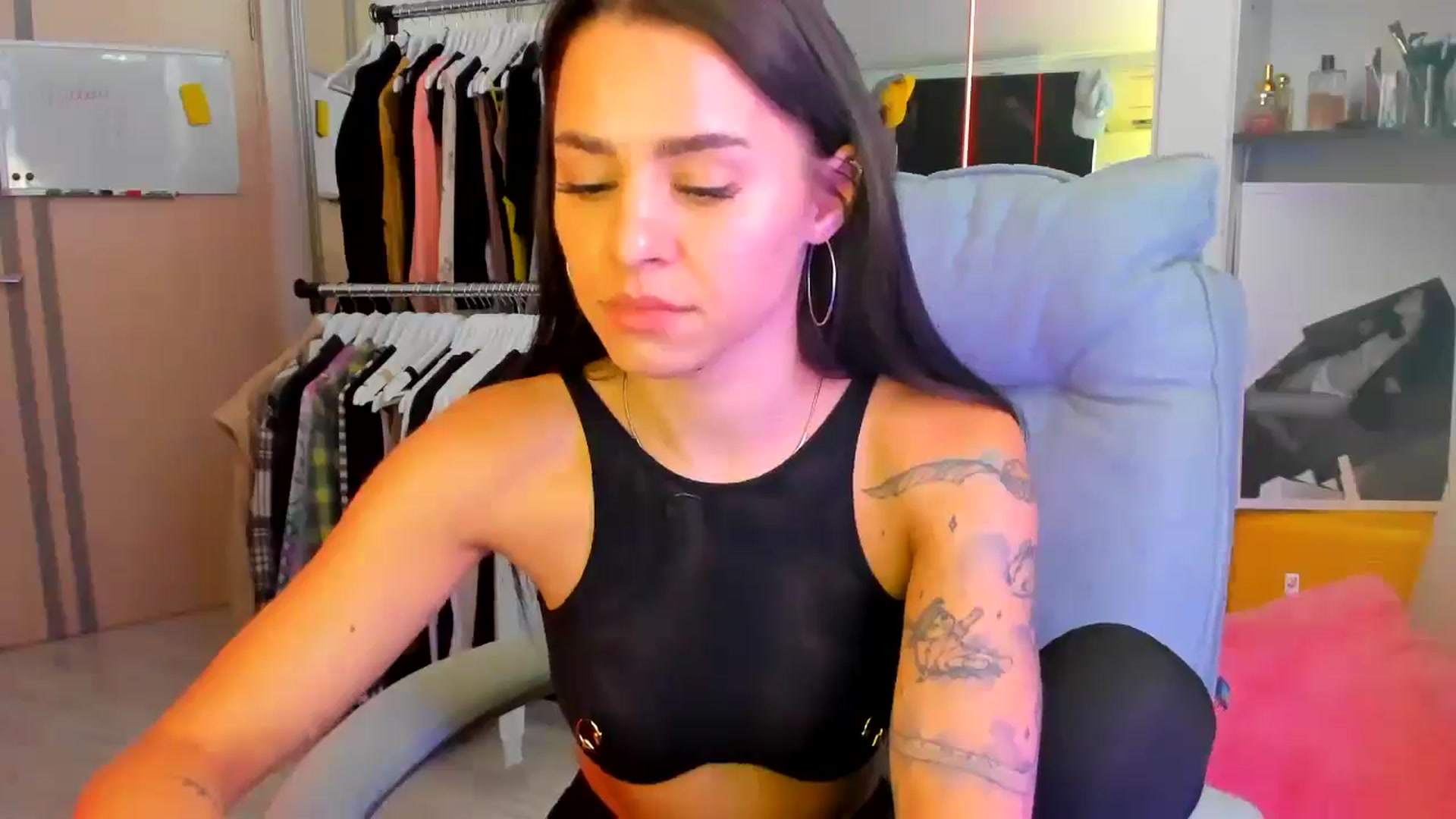 Gallery image thumbnail from BDayYaga's myfreecams stream on, 08/03/2025, 13:23 image 19 of 20