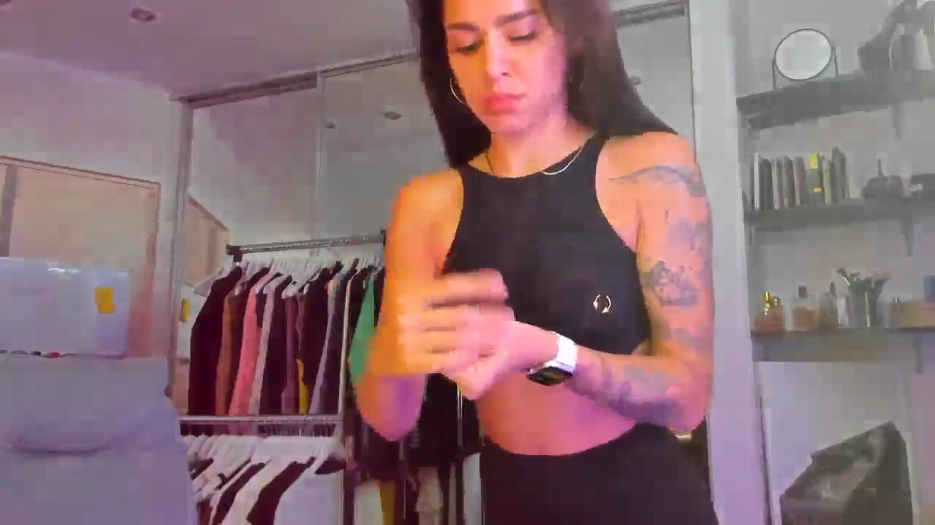 Gallery image thumbnail from BDayYaga's myfreecams stream on, 08/03/2025, 13:23 image 7 of 20