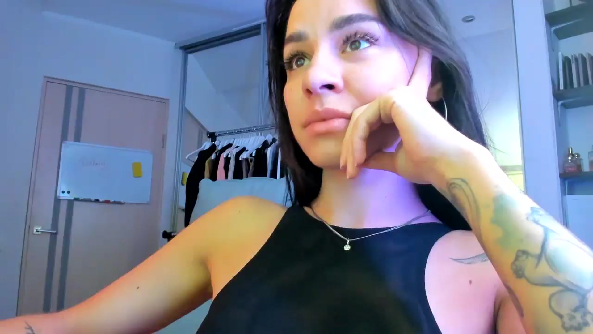 Gallery image thumbnail from BDayYaga's myfreecams stream on, 08/03/2025, 23:58 image 11 of 20