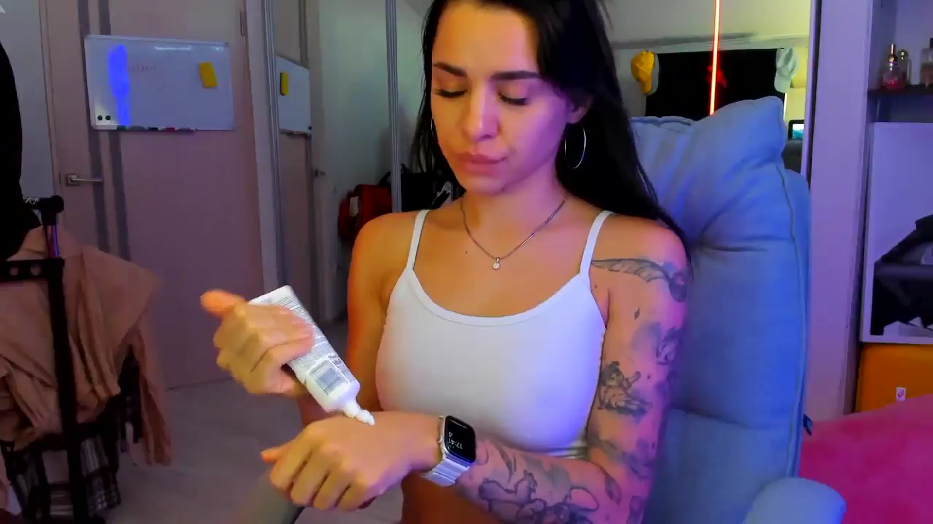 Gallery image thumbnail from BDayYaga's myfreecams stream on, 08/04/2025, 15:25 image 8 of 20