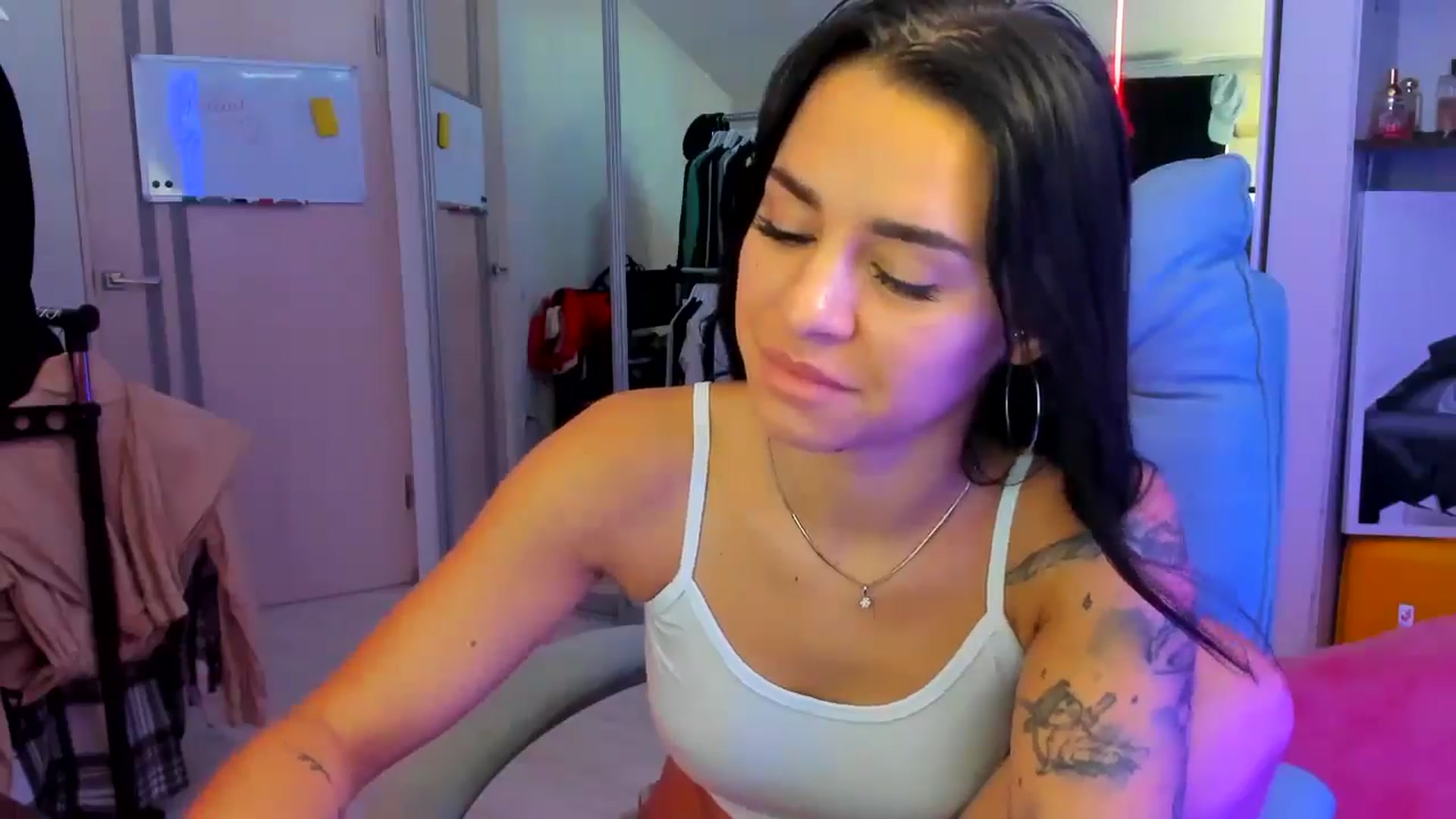 Gallery image thumbnail from BDayYaga's myfreecams stream on, 08/04/2025, 15:25 image 10 of 20