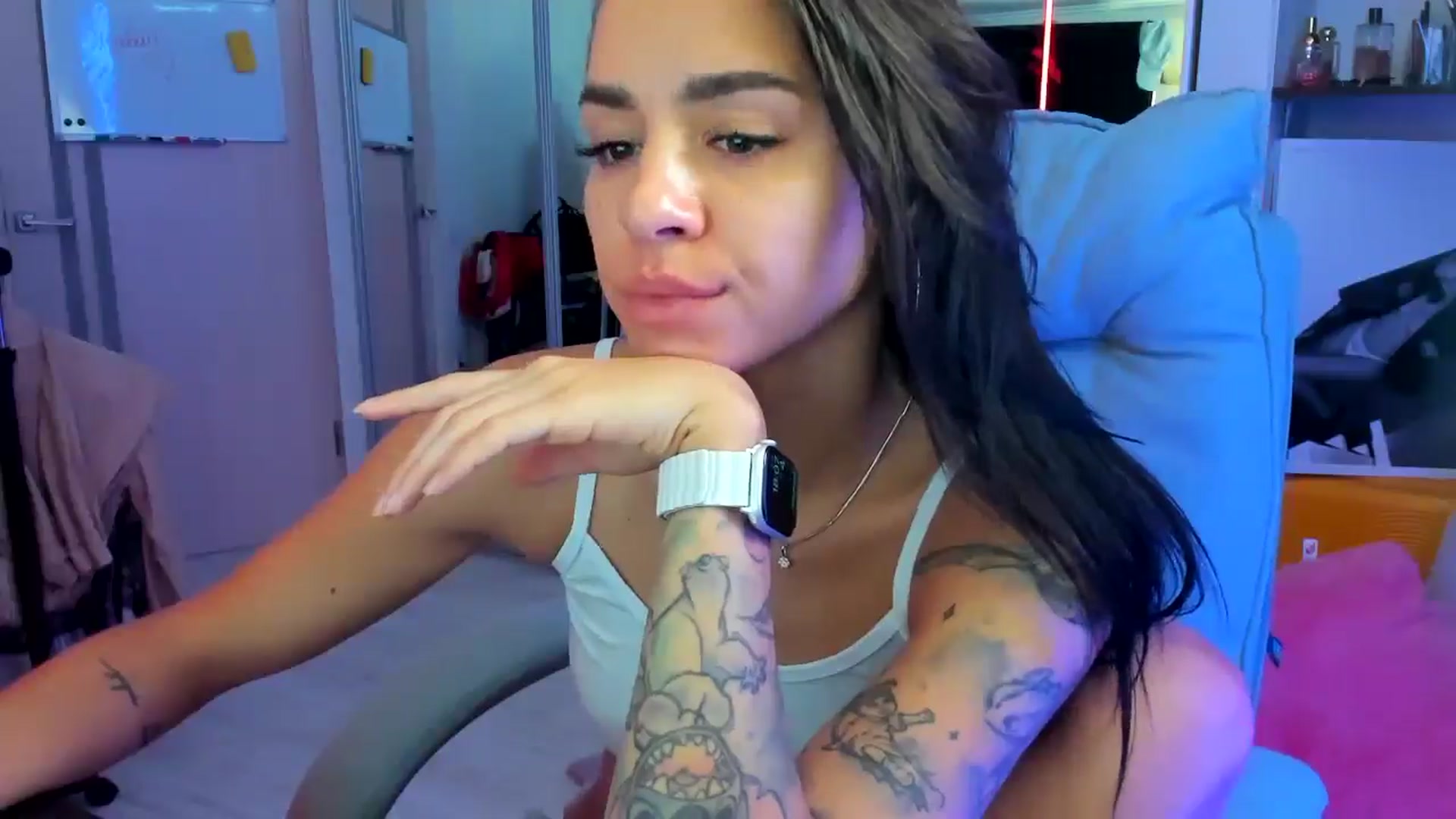 Gallery image thumbnail from BDayYaga's myfreecams stream on, 08/04/2025, 15:25 image 16 of 20